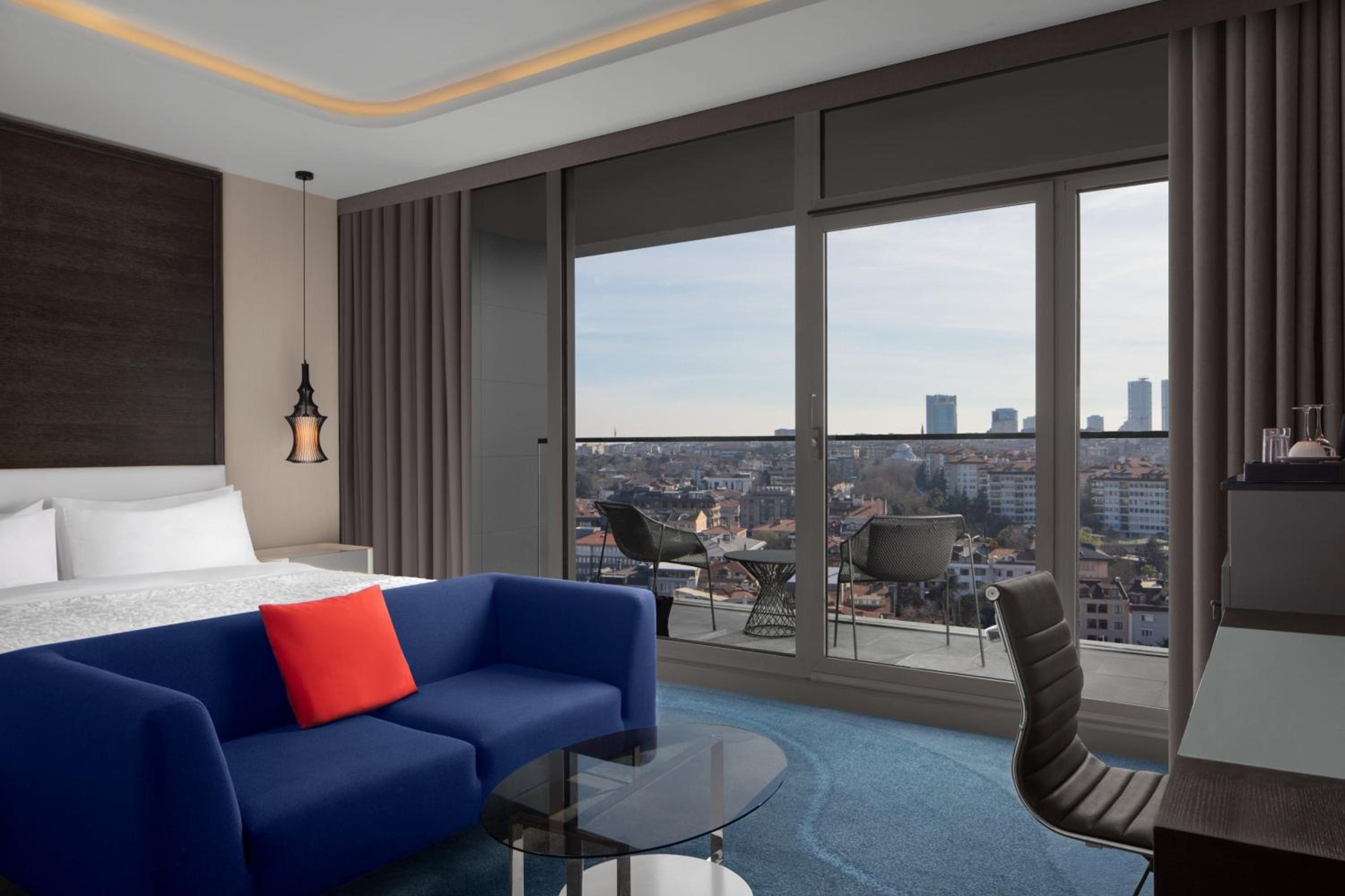 Executive Double Room with Club Lounge Access
