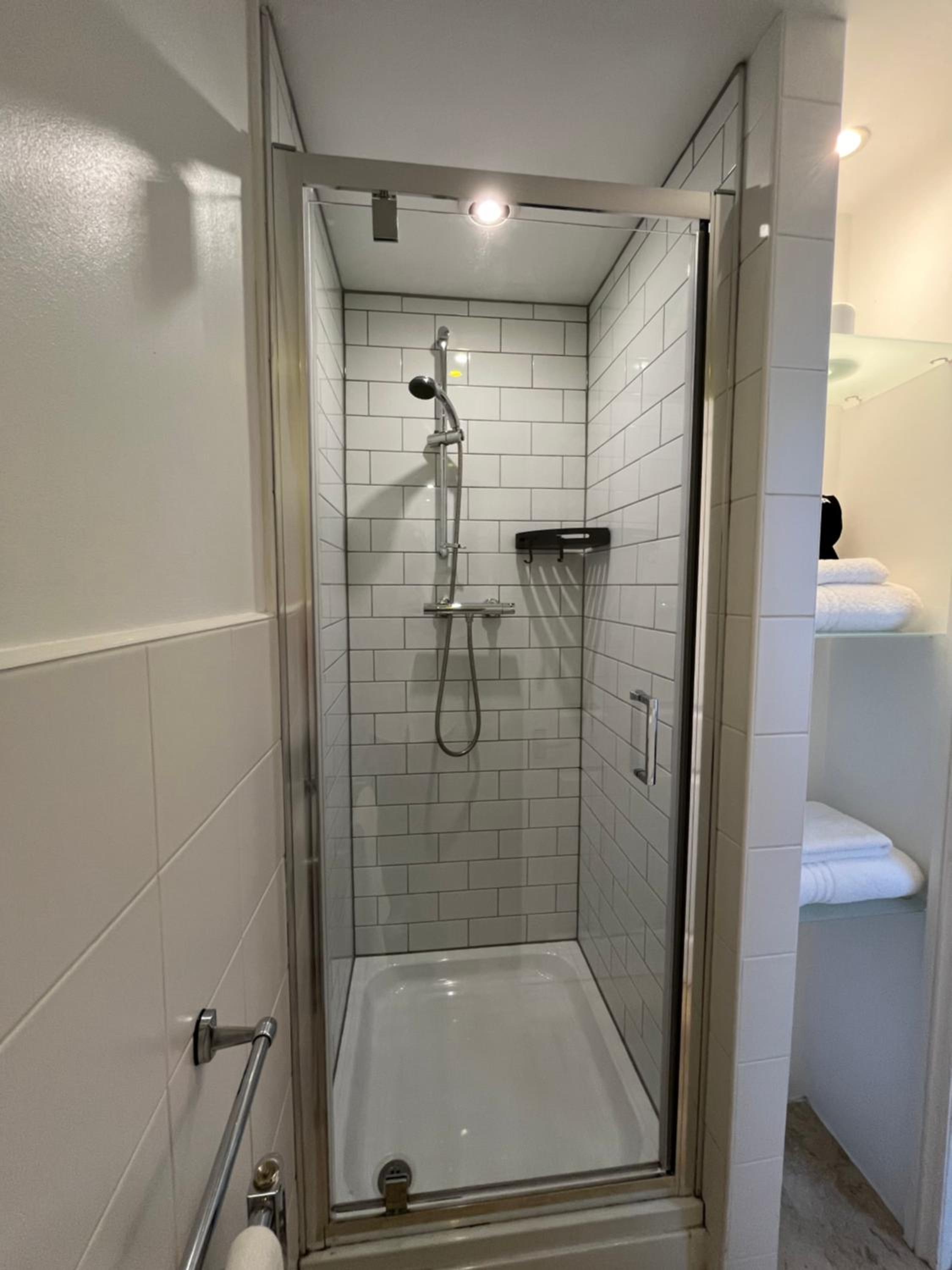 Double Room - Photo 4