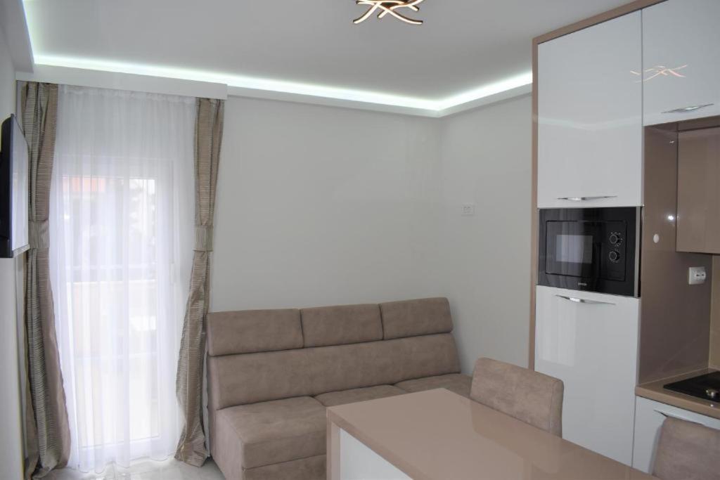 Two-Bedroom Deluxe Apartment