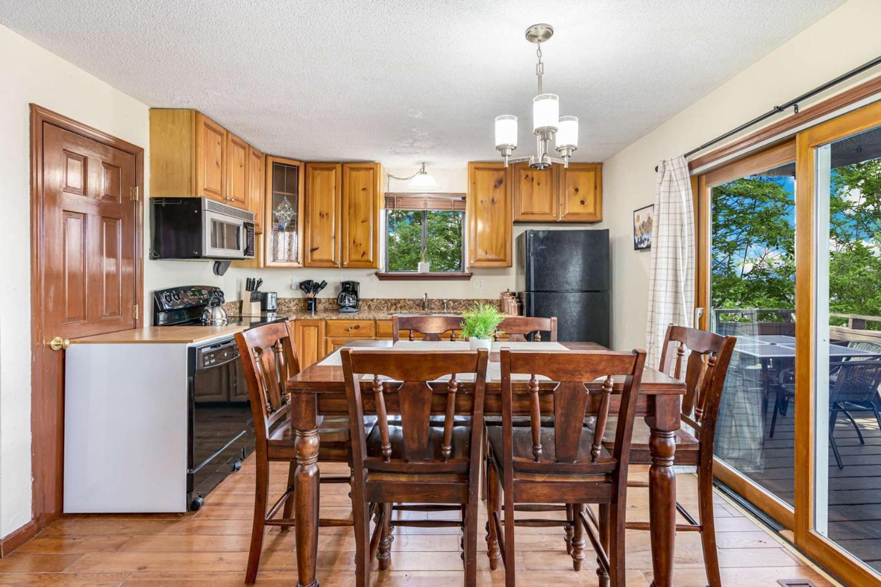 Family Room photo 2
