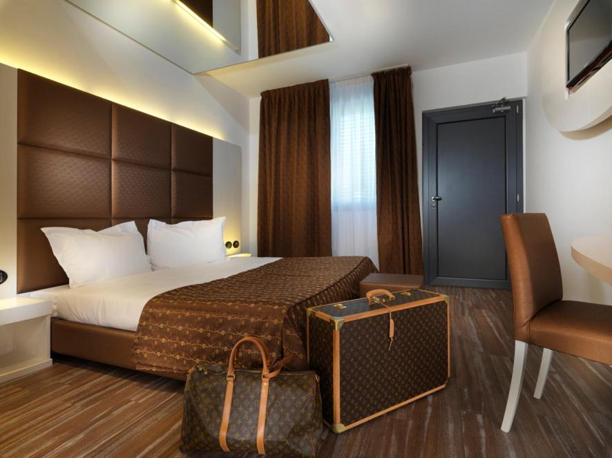 Quarto Duplo