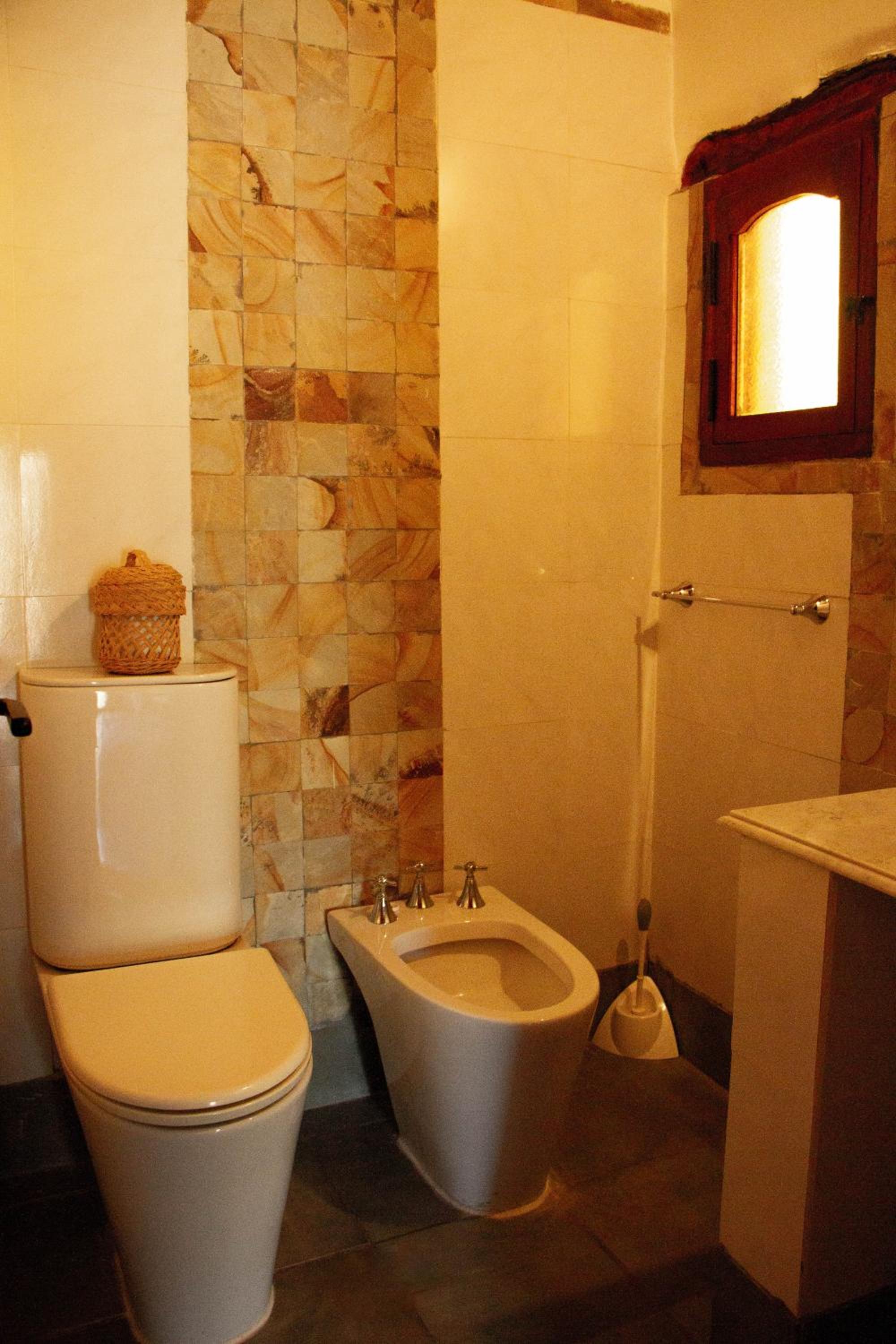 King Suite with Balcony photo 2