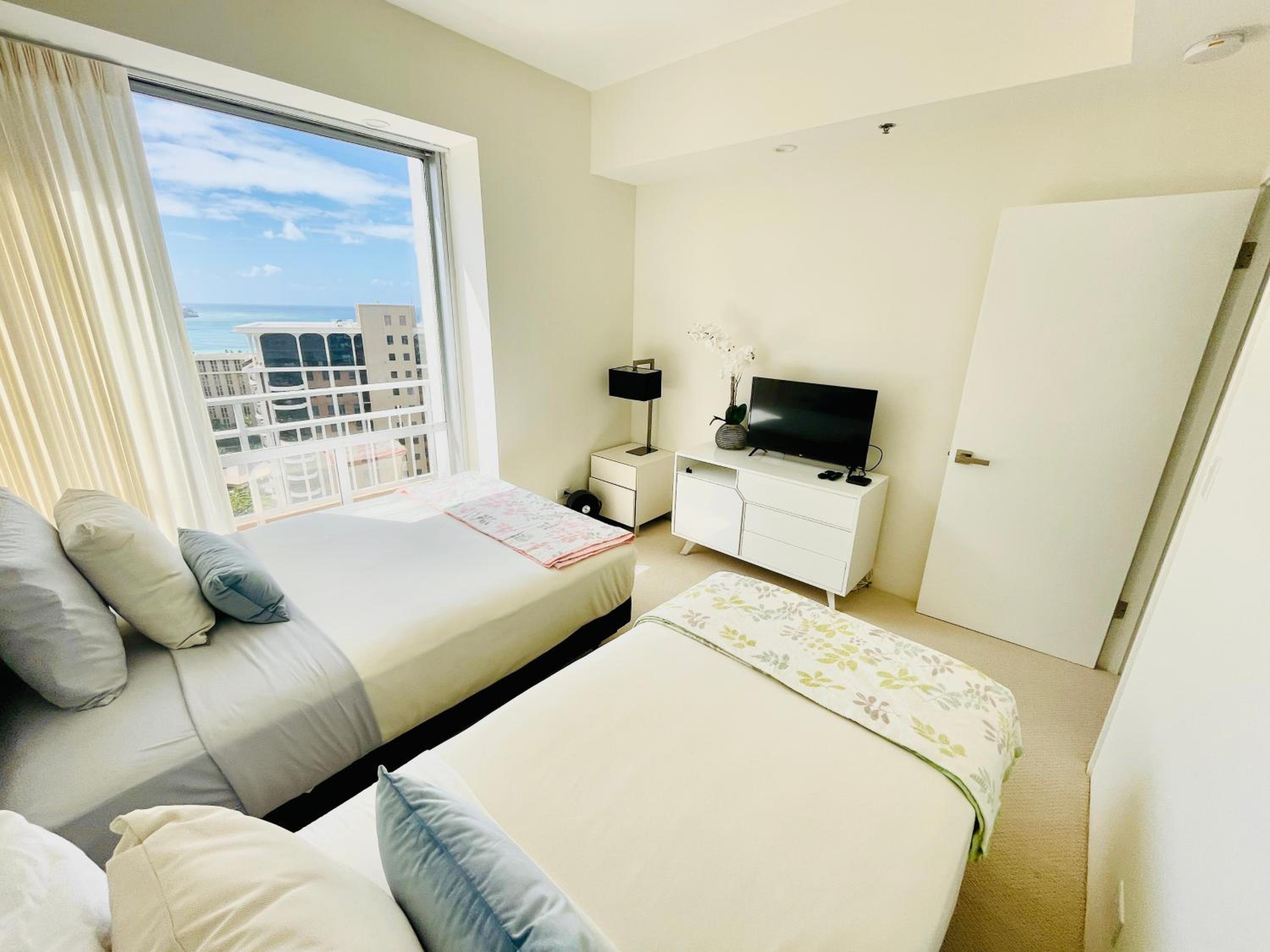 Penthouse Ocean view Two Bedroom Sleeps eight 2607: Two-Bedroom Apartment photo