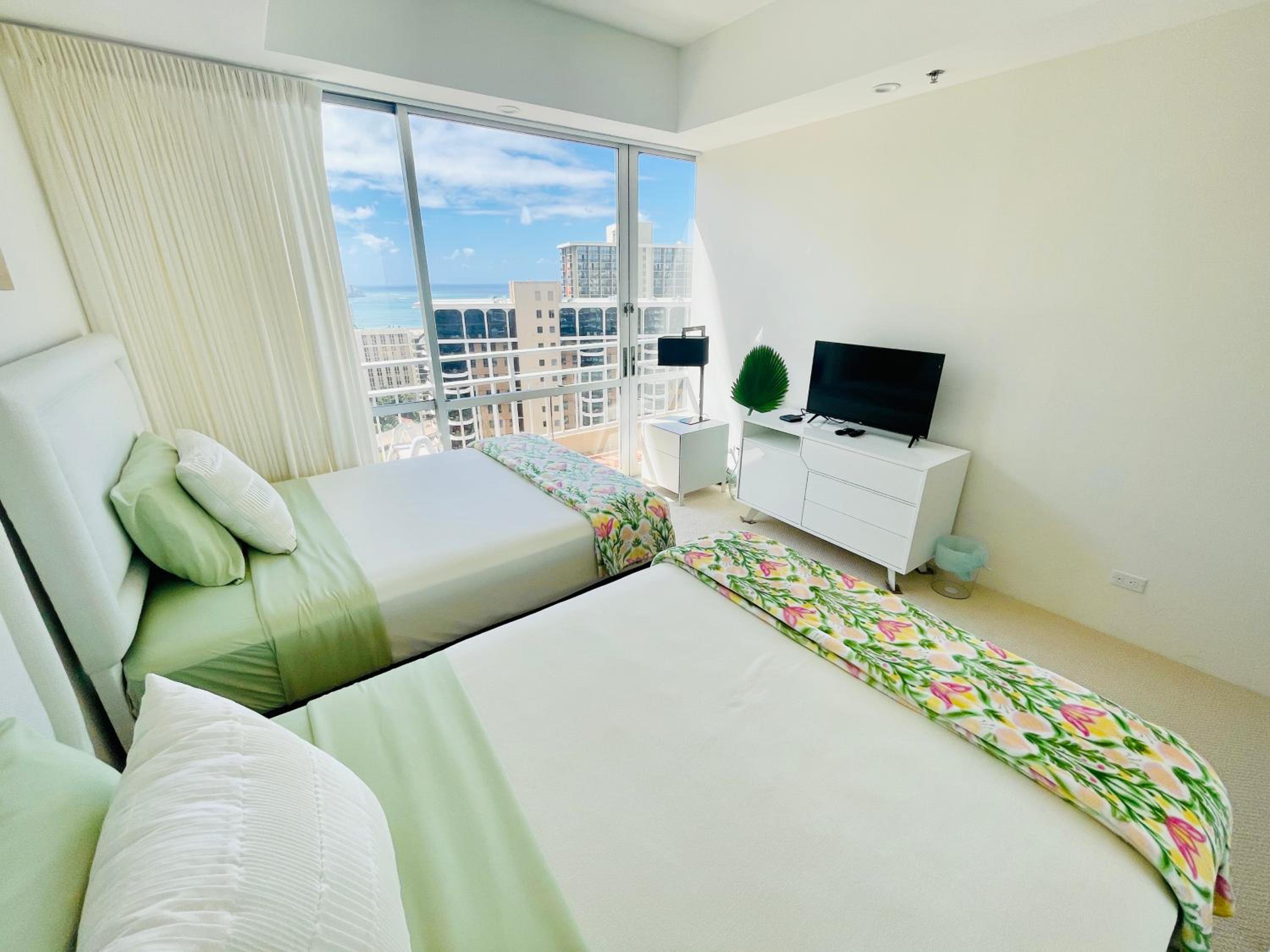 Penthouse Ocean view Two Bedroom Sleeps eight 2607: Two-Bedroom Apartment photo