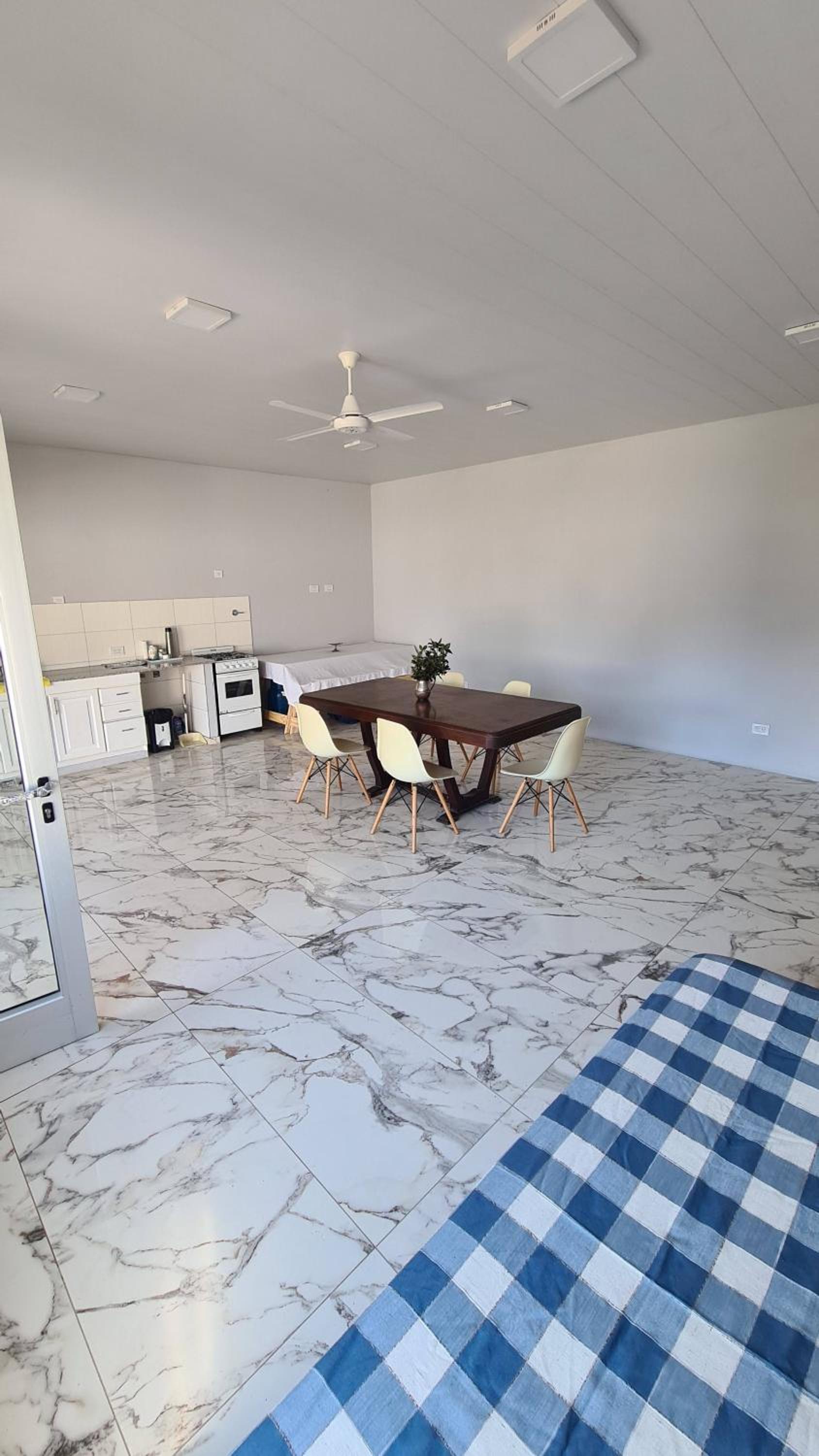 One-Bedroom House photo 2