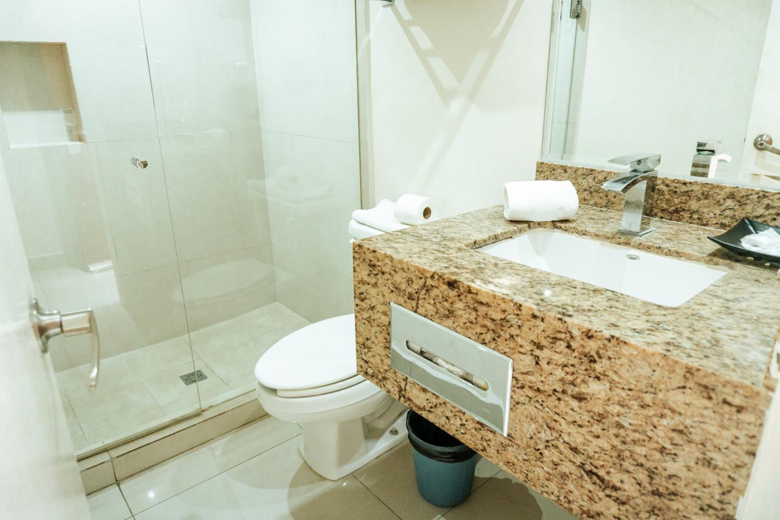 Deluxe Double Room - Photo 2