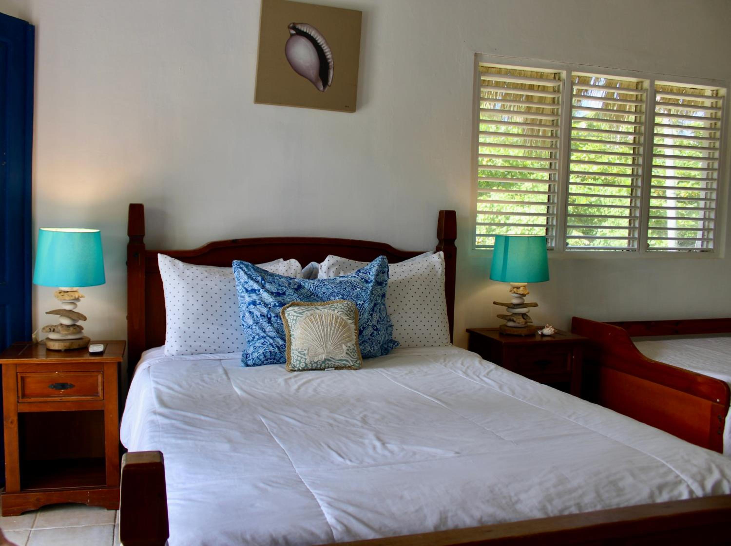 Three-Bedroom Villa photo 2
