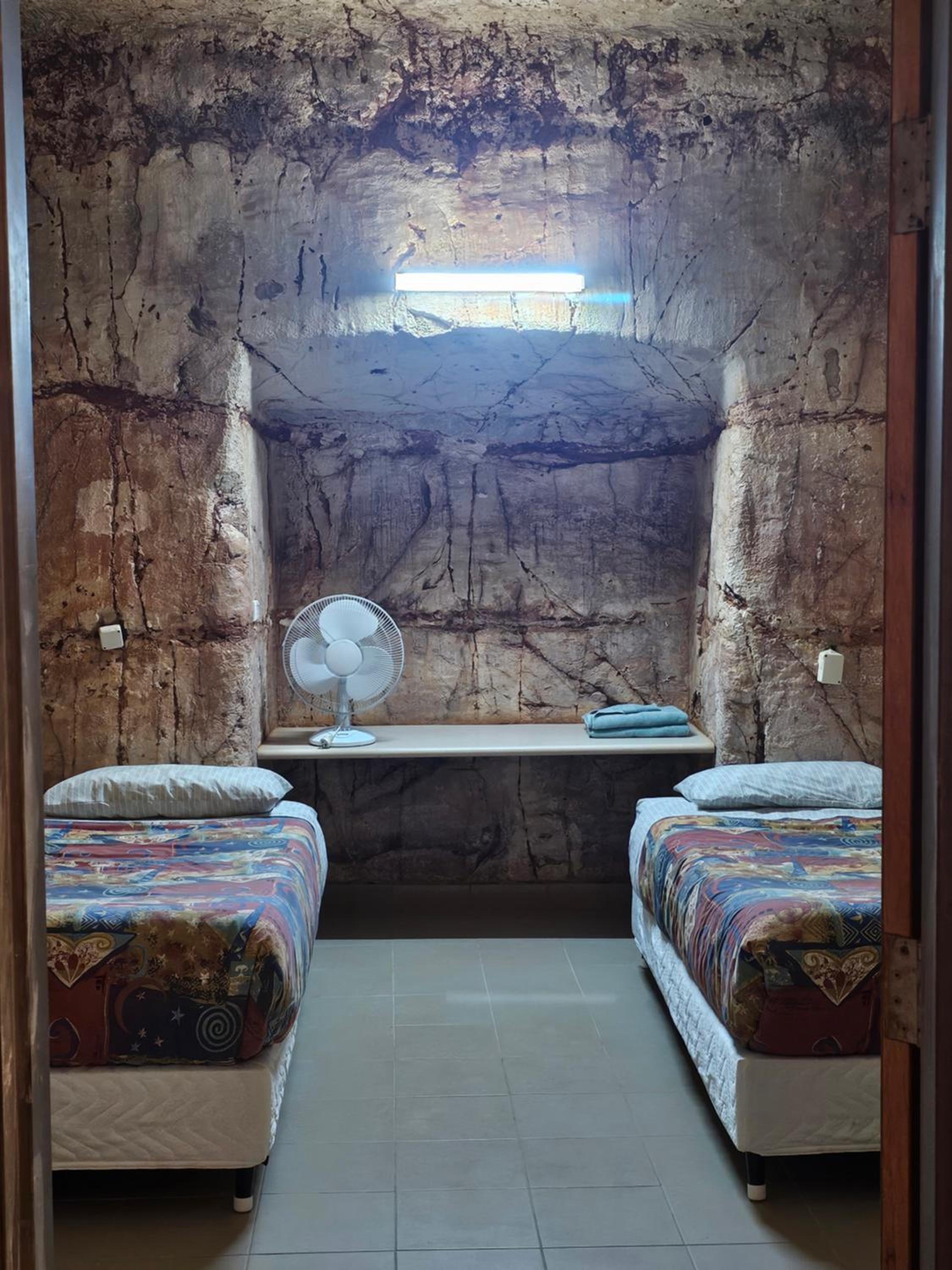 Twin Room with Shared Bathroom photo 1