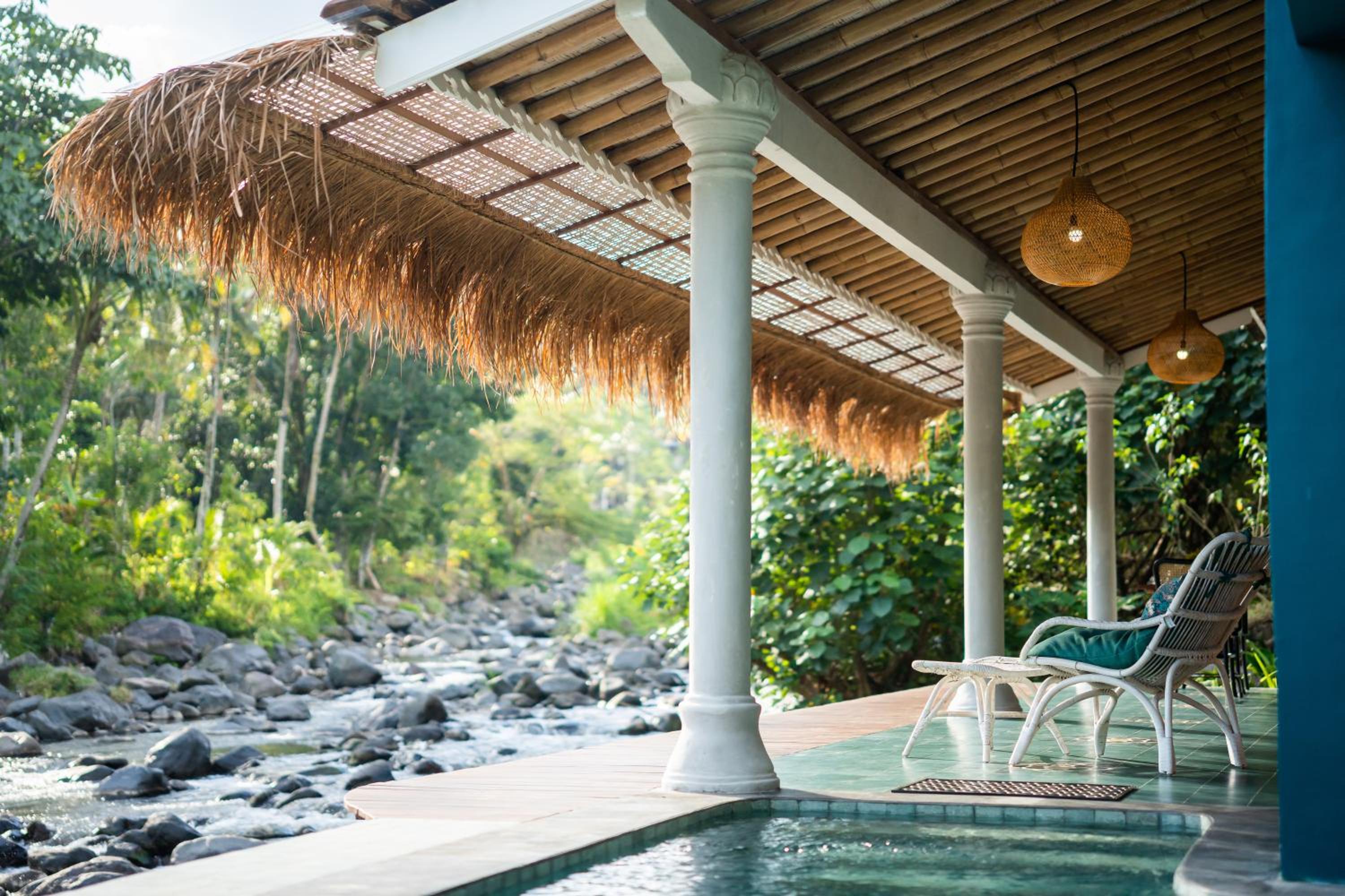 Villa with Private Pool - Photo 2