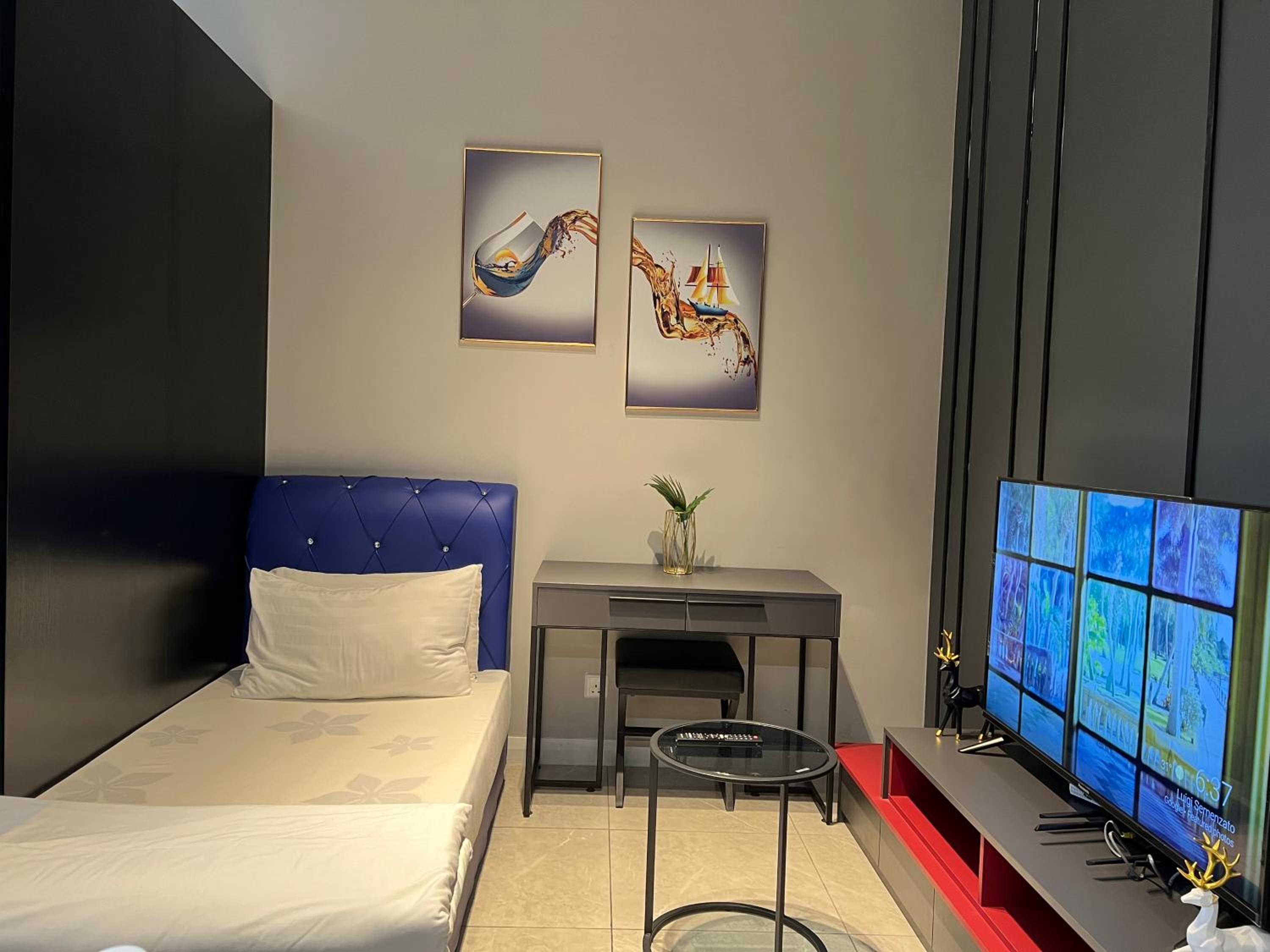 Executive Suite