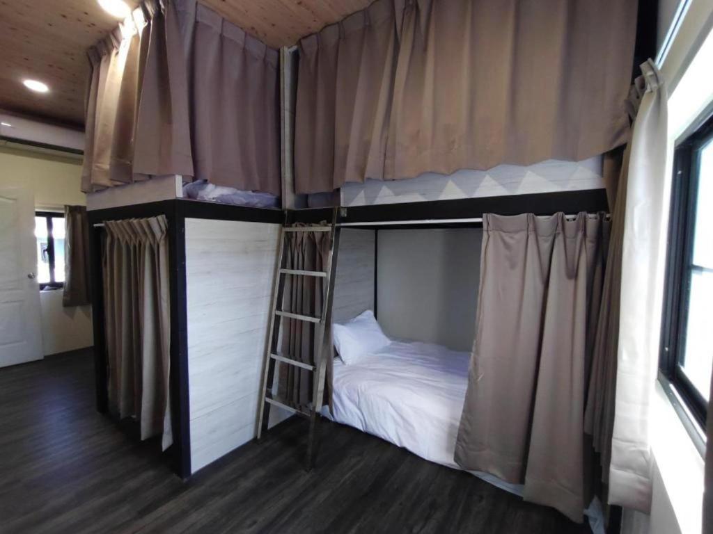 Bunk Bed in Mixed Dormitory Room