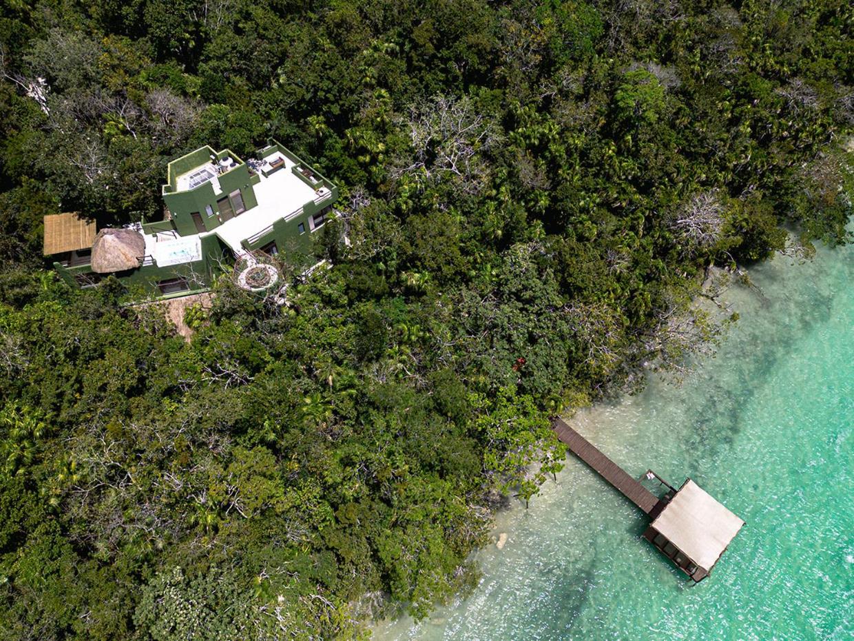 Villa photo 2