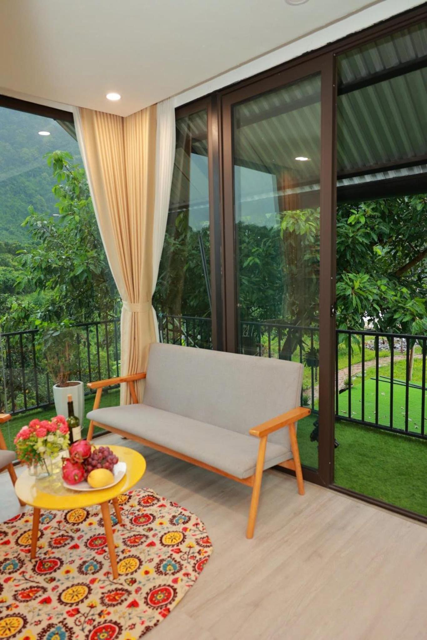Two-Bedroom Apartment with Balcony and Terrace photo 2