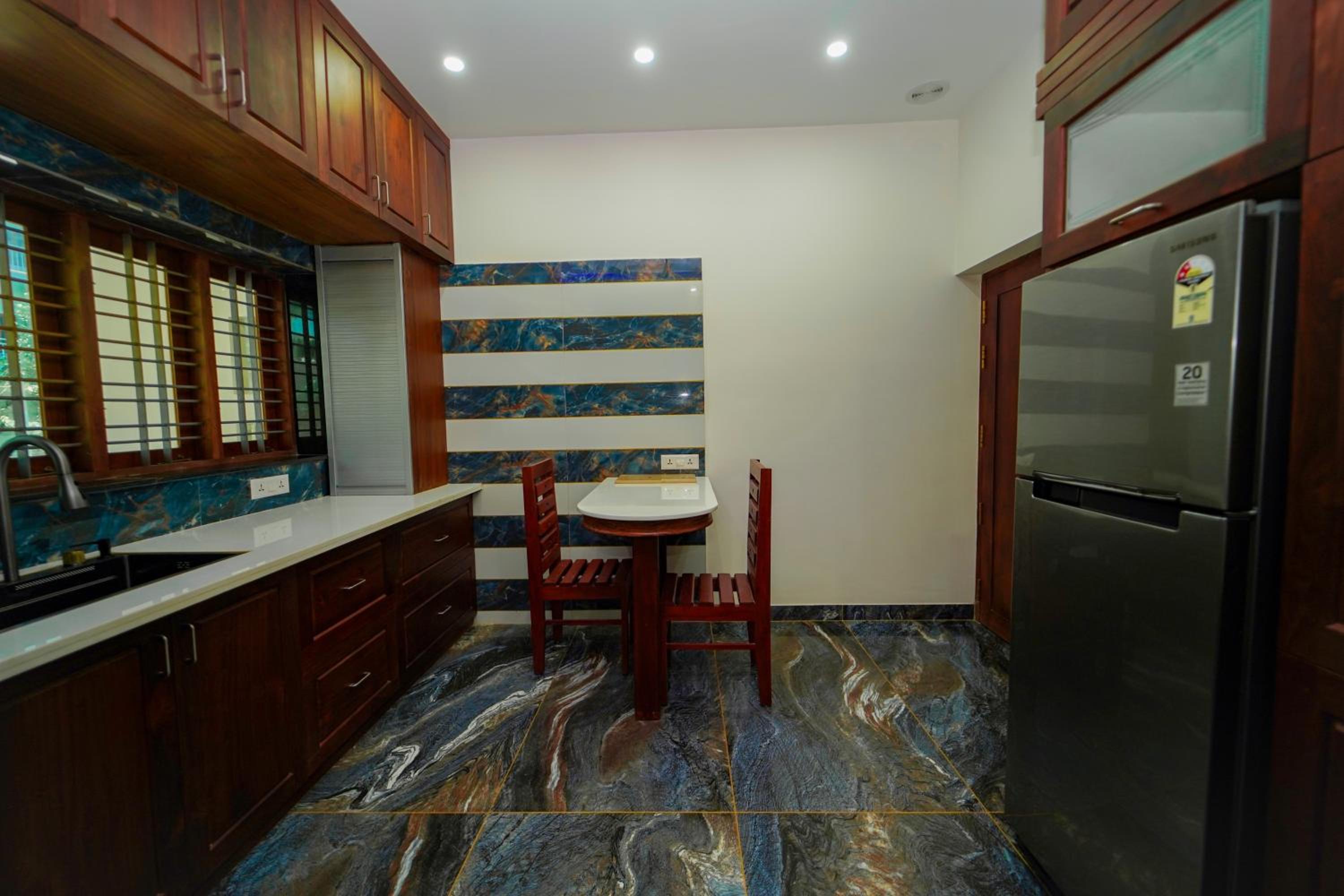 Two-Bedroom Apartment with Sea View photo 3