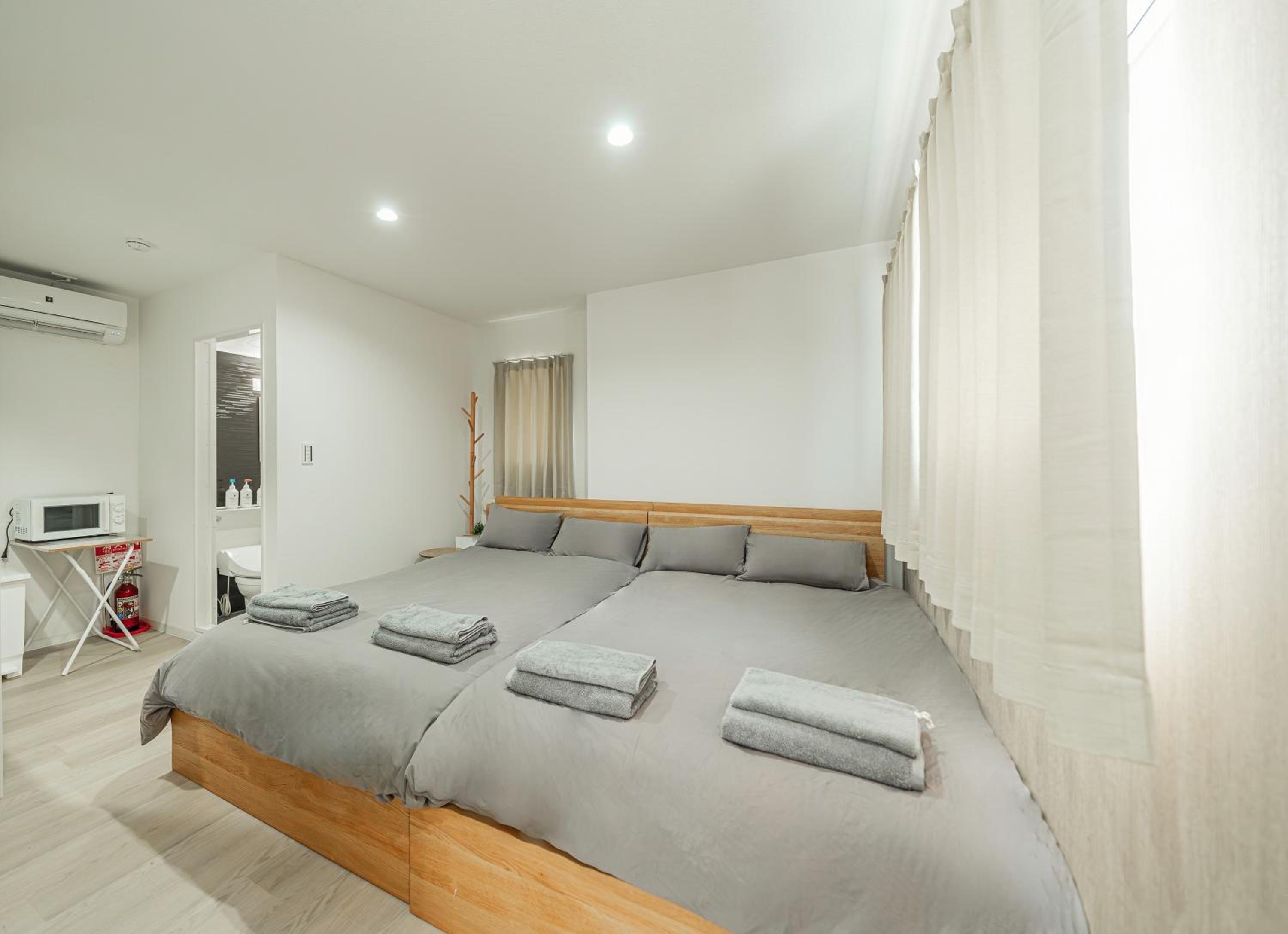 Quadruple Room With Private Bathroom