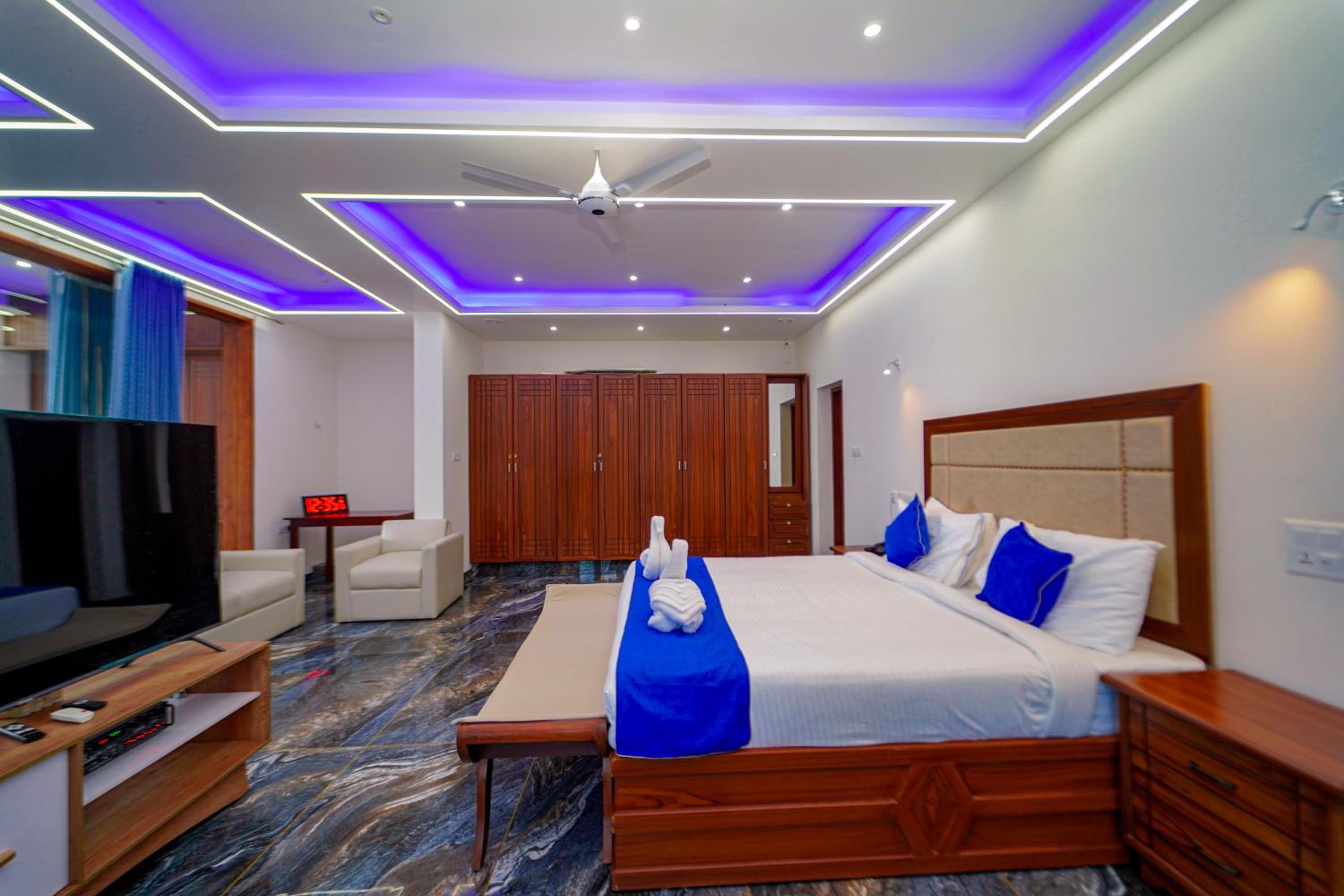 Two-Bedroom Apartment with Sea View photo 1