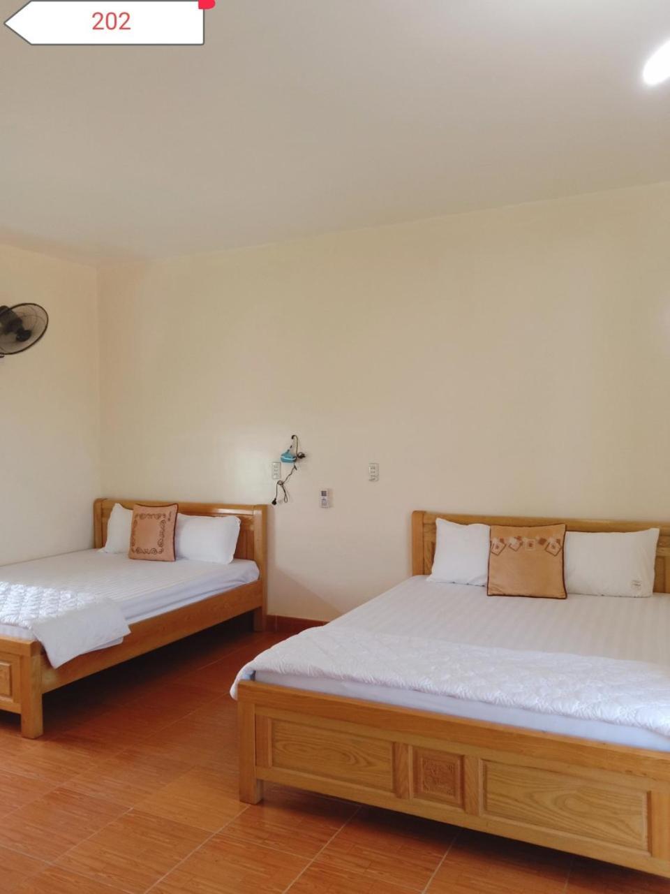 Quadruple Room with Lake View photo 2