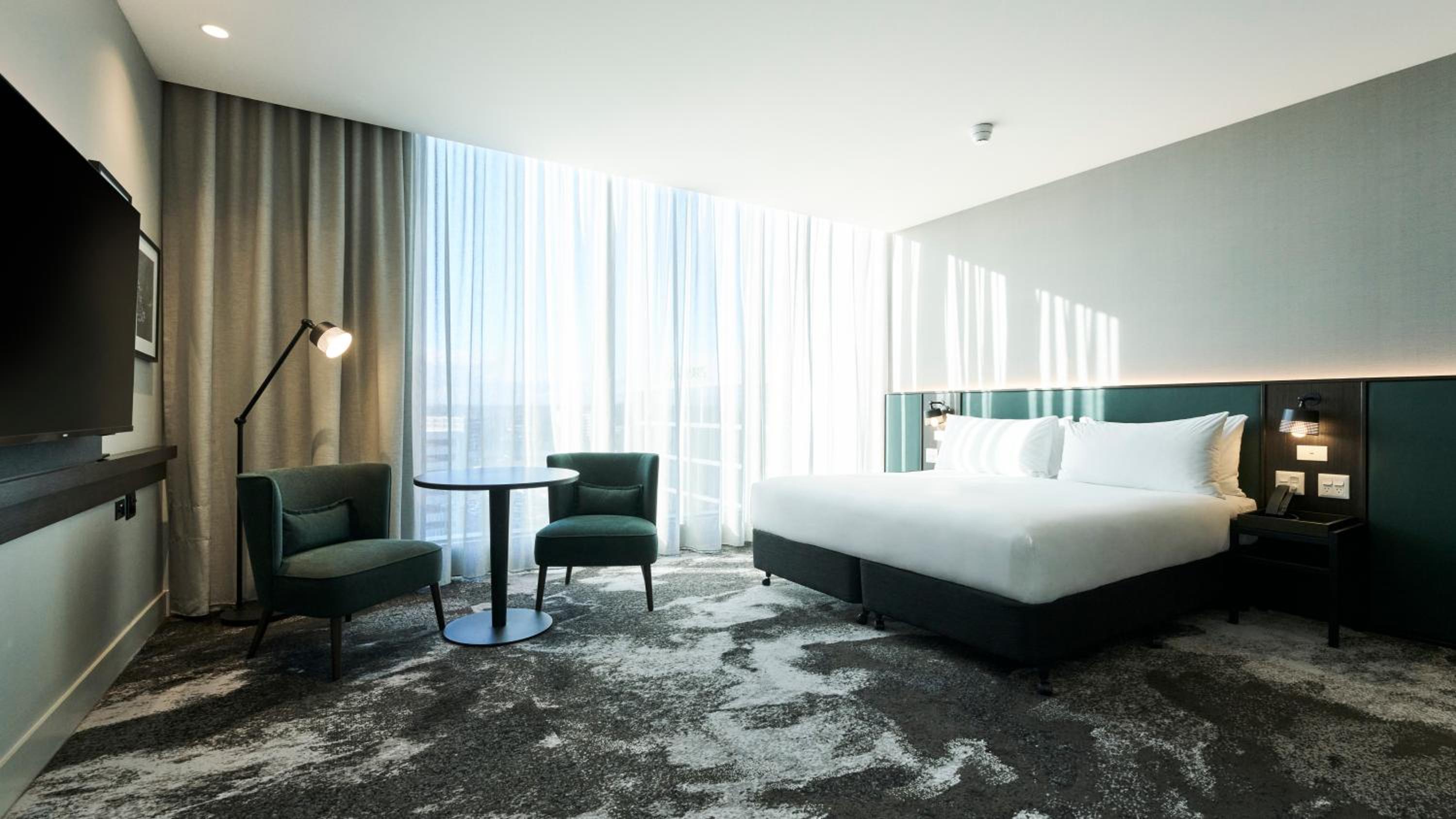 Accessible Superior Room with 1 King size bed