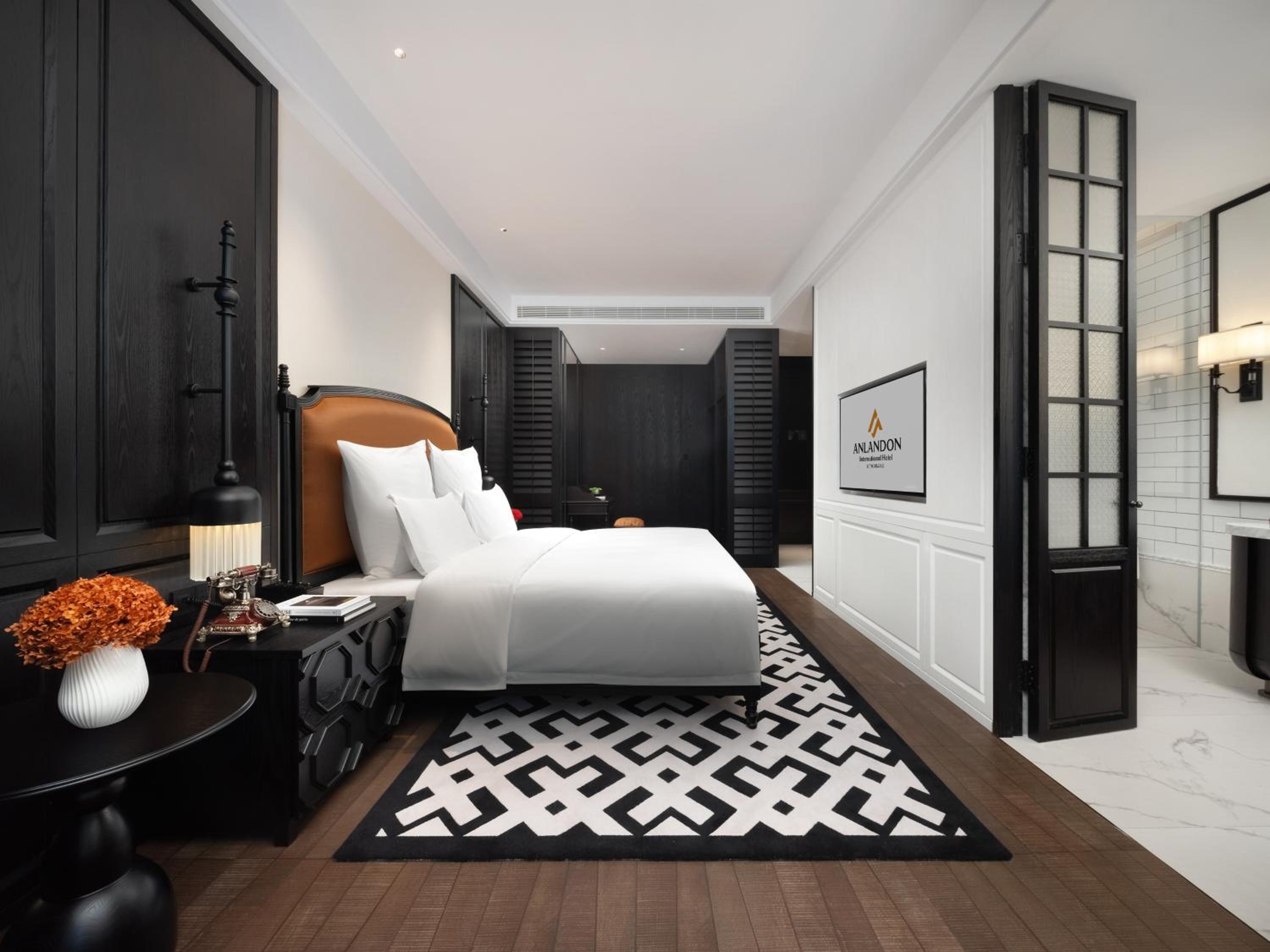Superior Suite