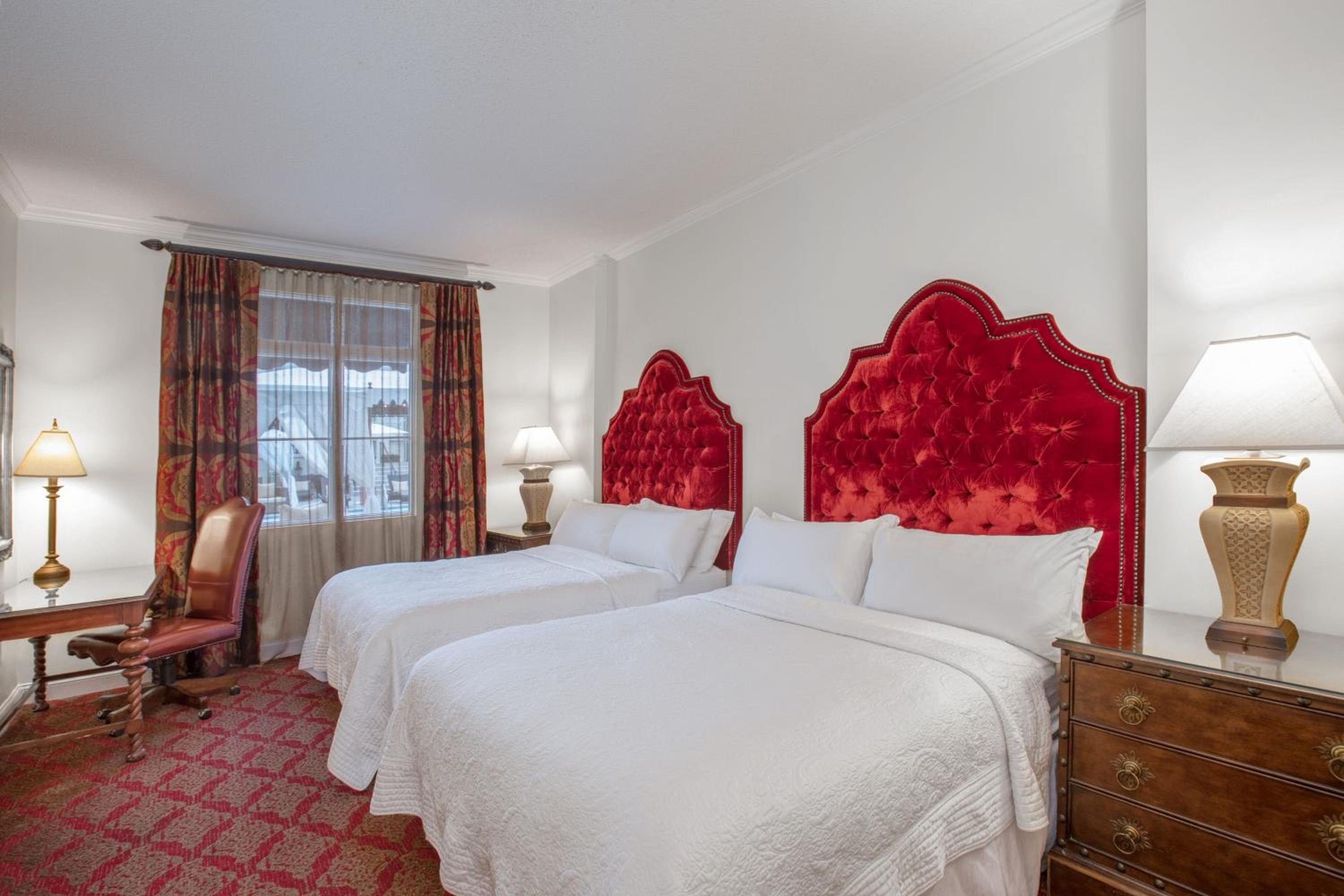Queen Room with Two Queen Beds - Photo 1