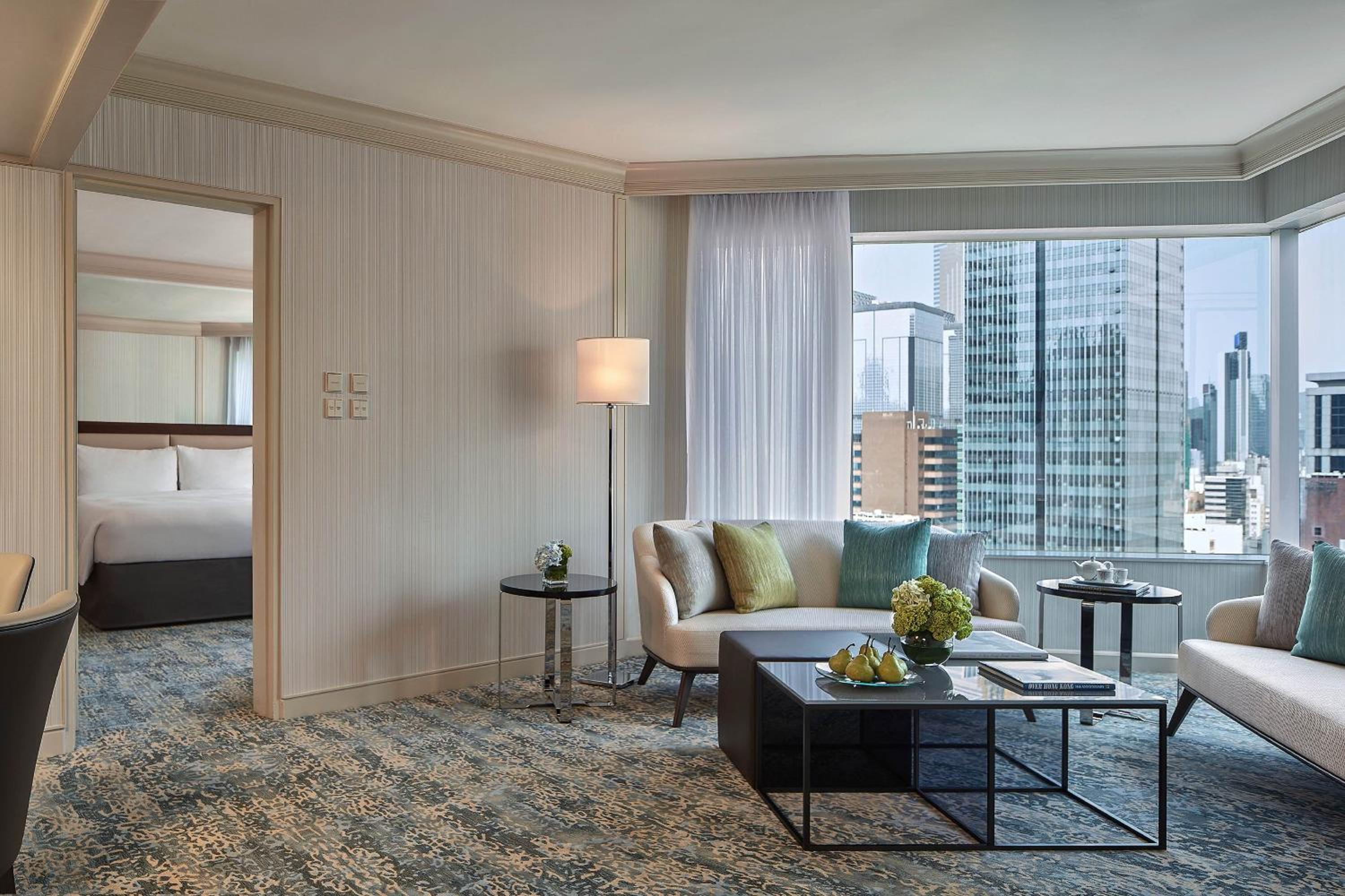 JW One Bedroom Executive Suite with City View & Executive lounge access