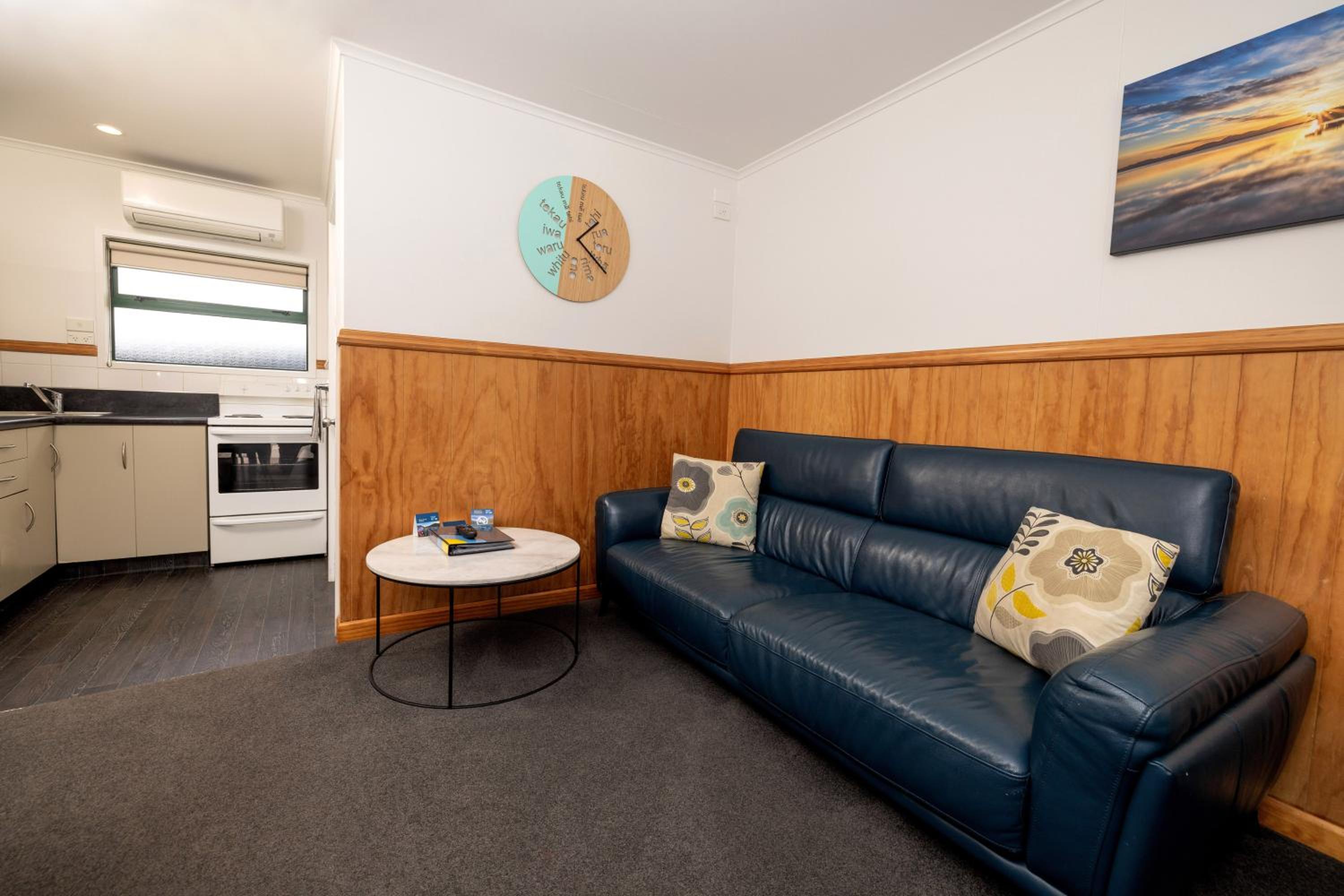 Standard One-Bedroom Apartment photo 2
