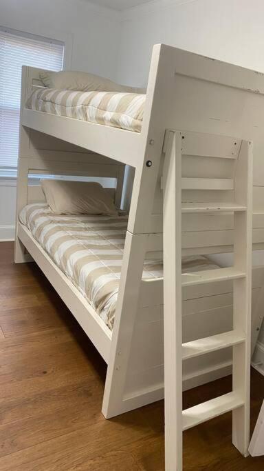 One-Bedroom House photo 2