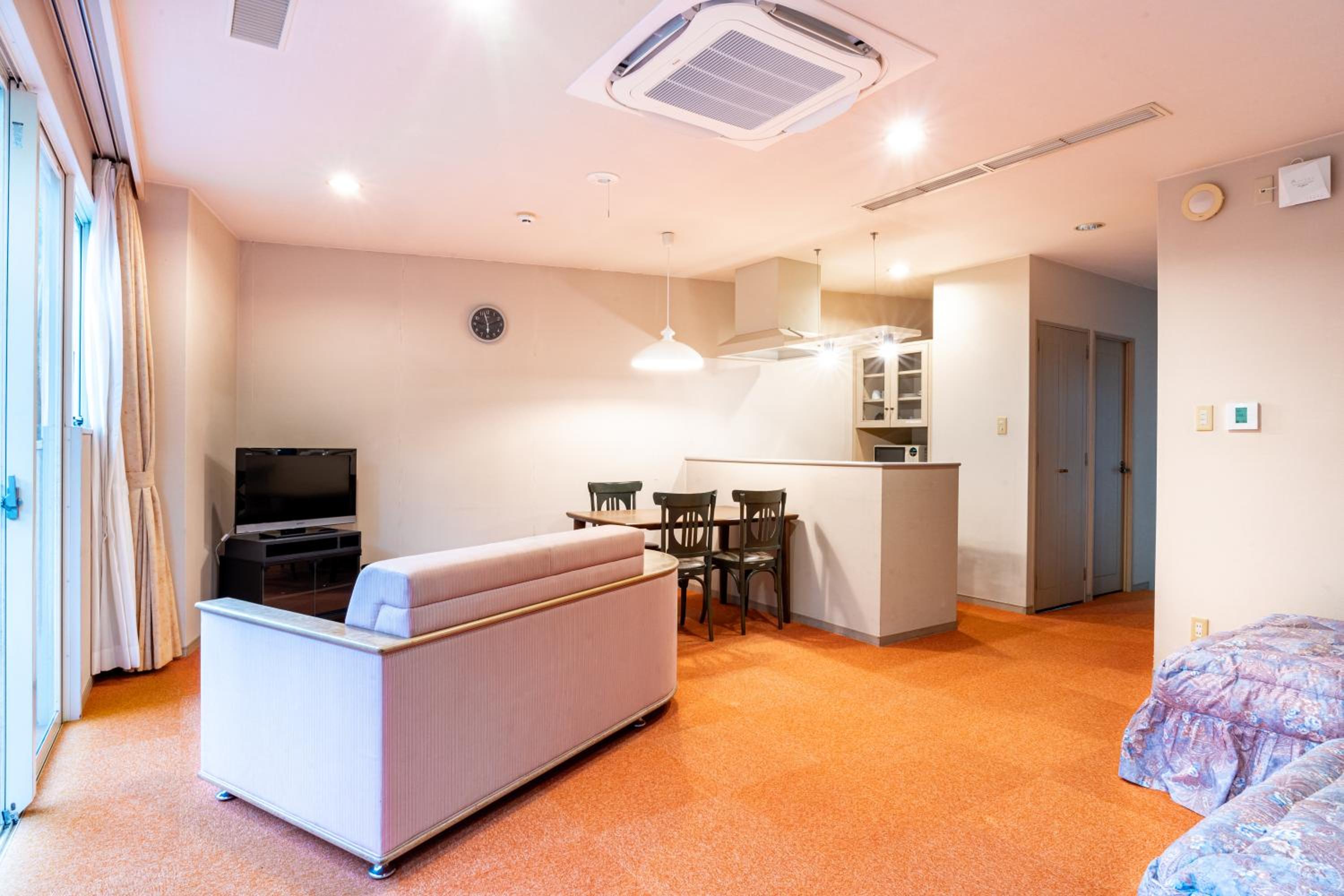 Quadruple Room - "Cottage Himuka" photo 2