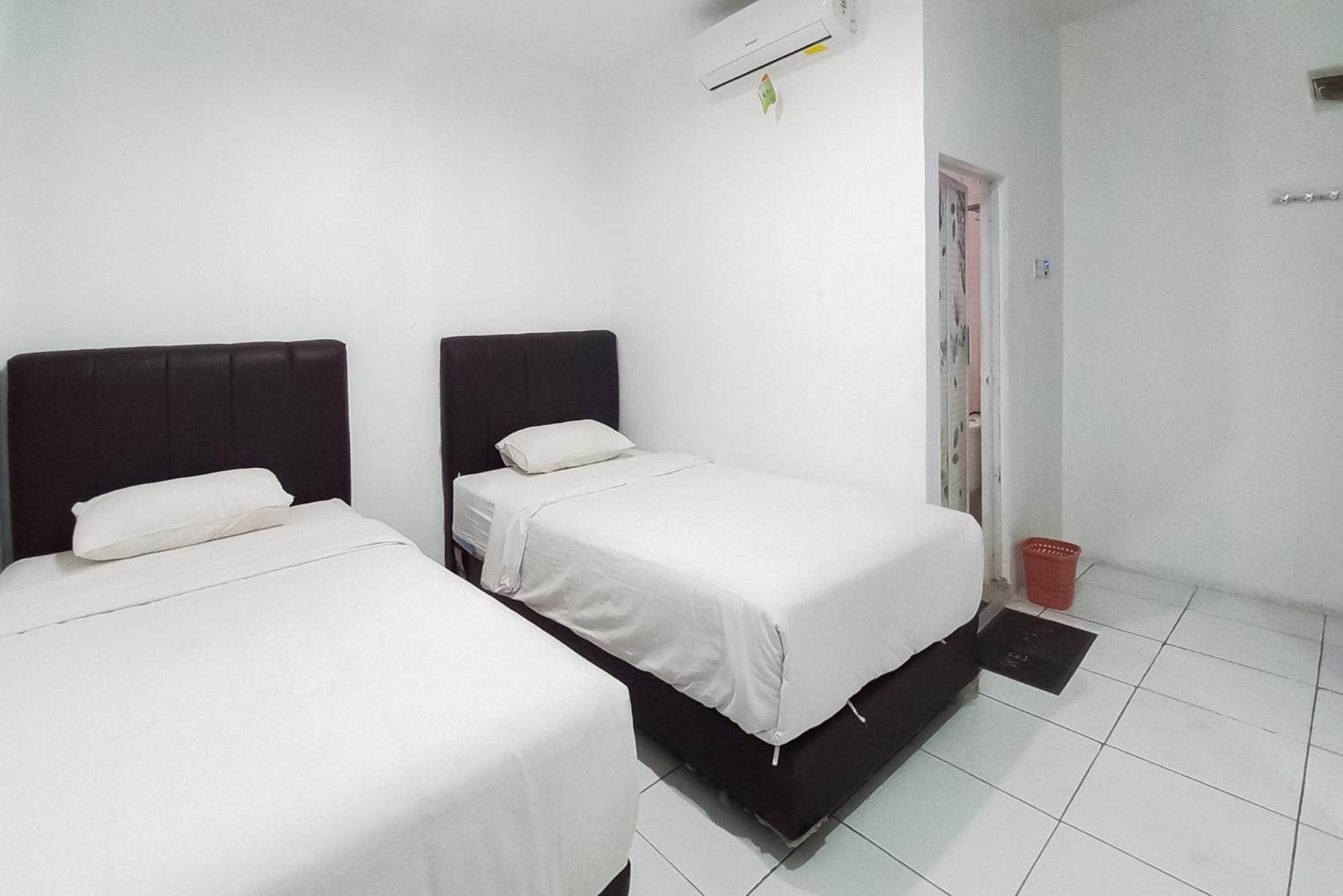 Deluxe Twin Room photo 2