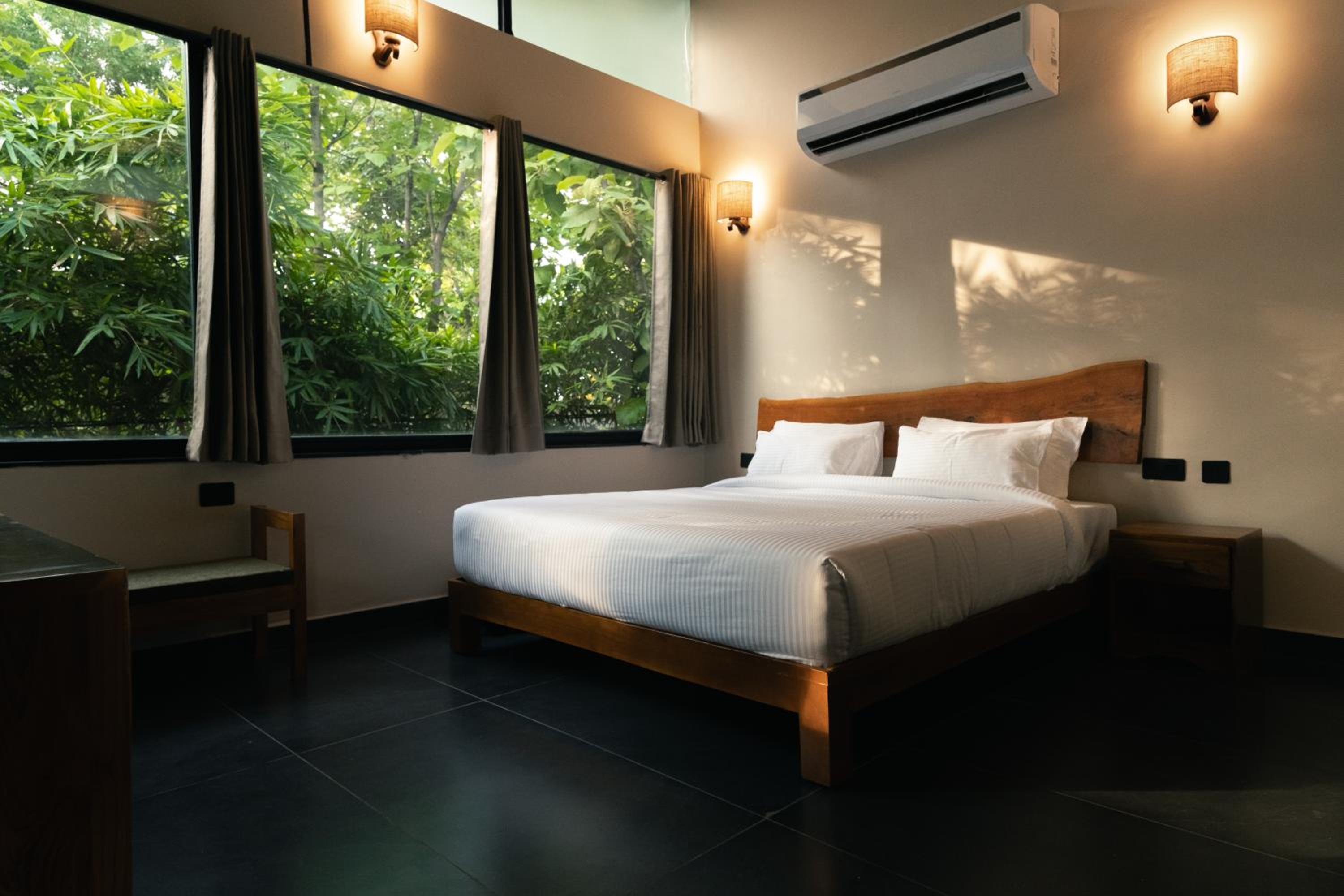 Villa photo 1