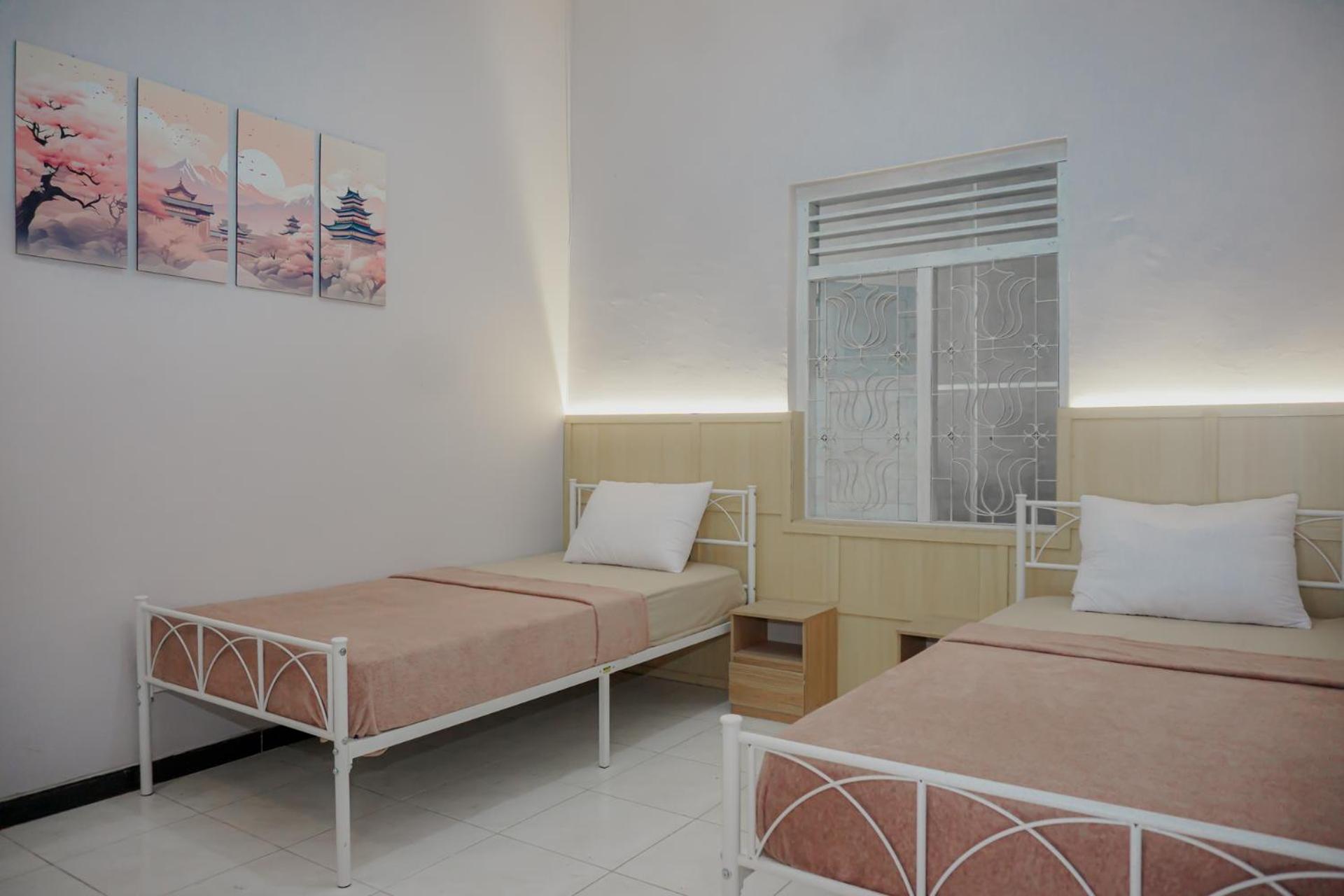 Standard Double Or Twin Room photo 3