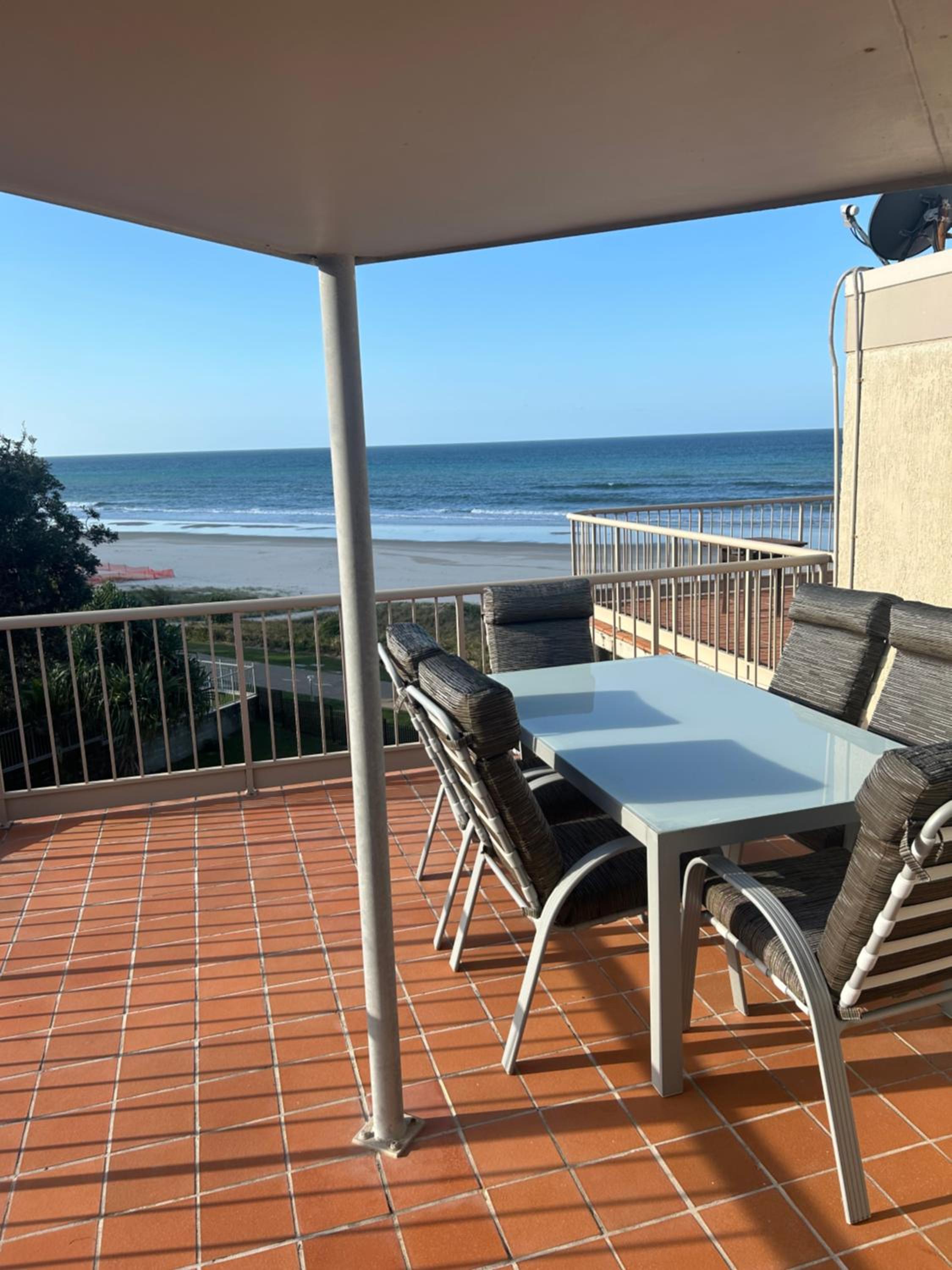 Three-Bedroom Apartment with Ocean View thumbnail 5