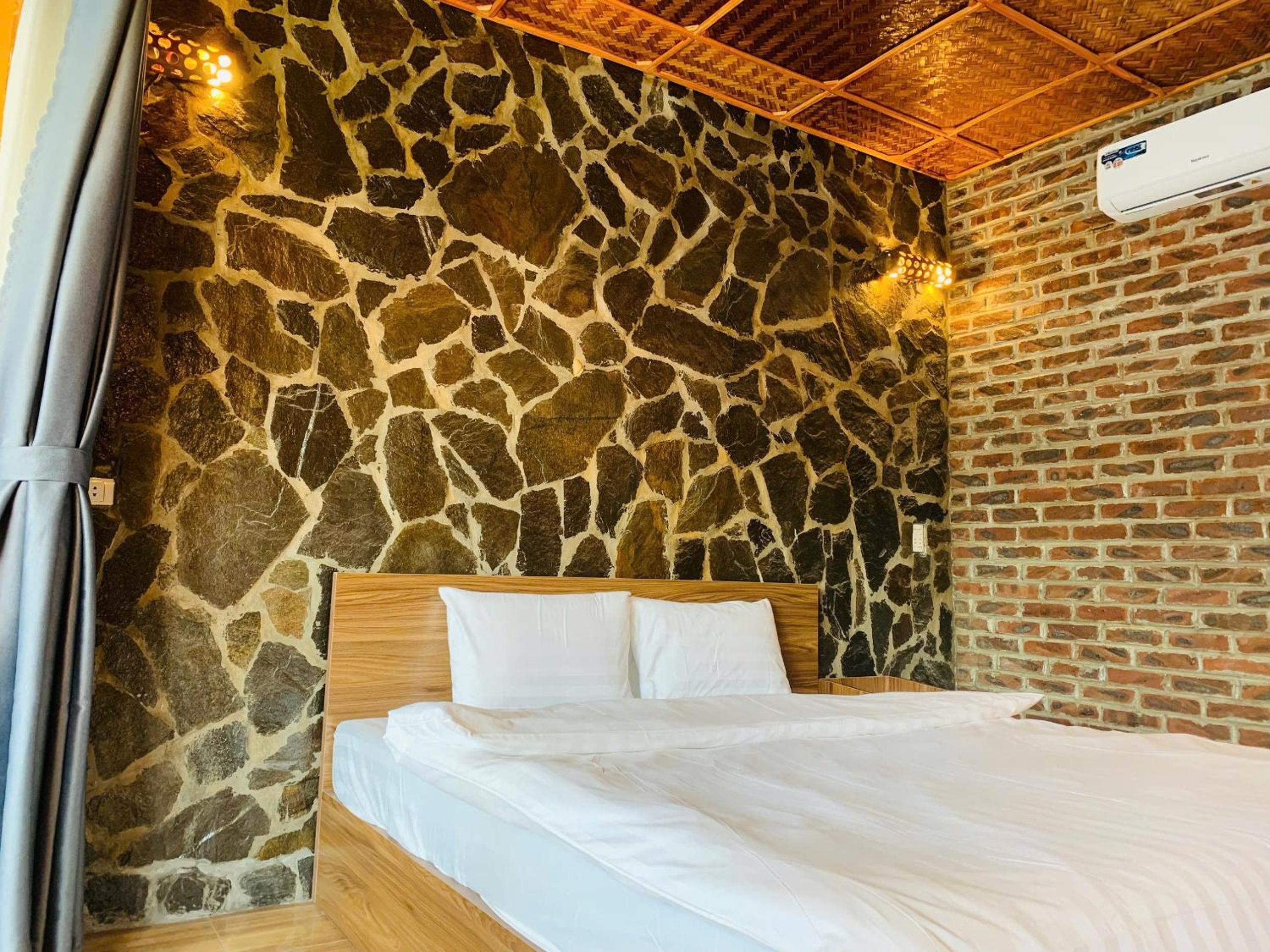 King Room with Balcony photo 3