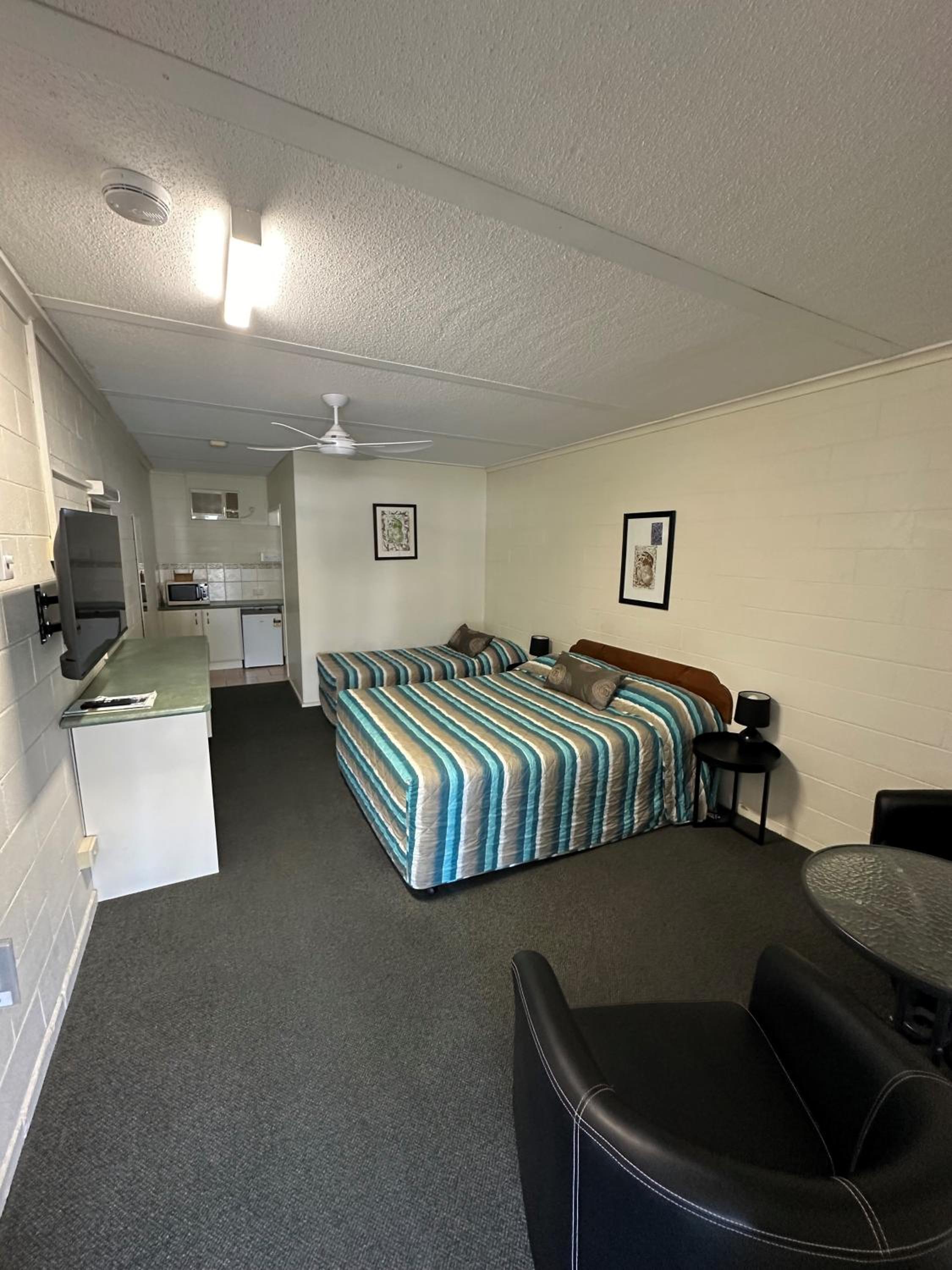 Comfort Triple Room