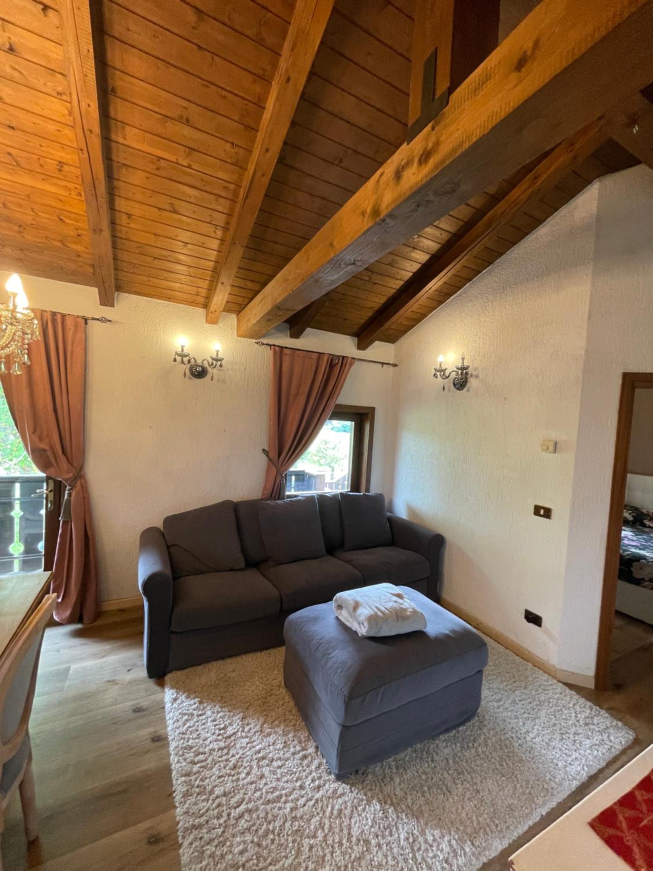 Two-Bedroom House photo 3