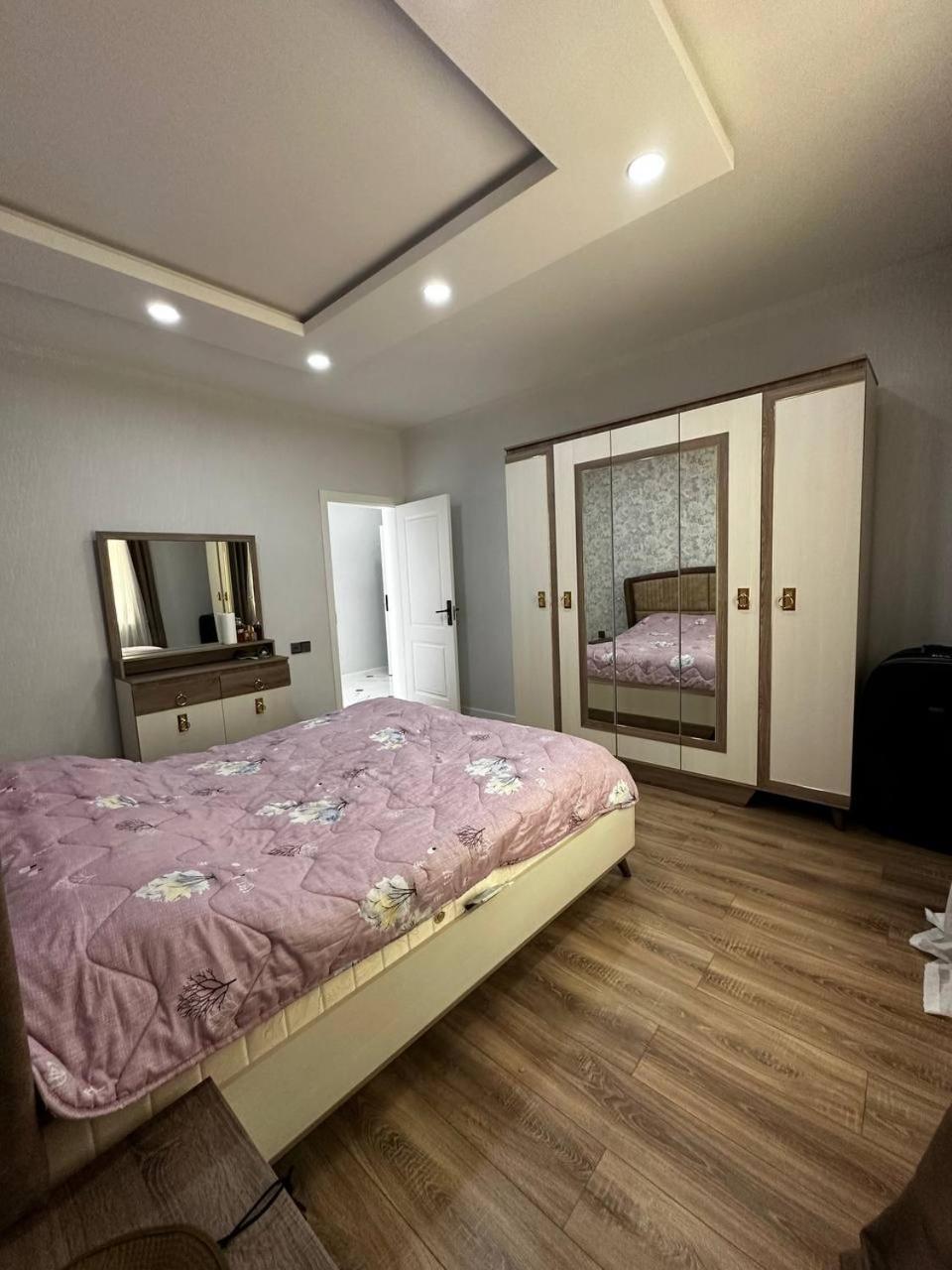 One-Bedroom House photo 3