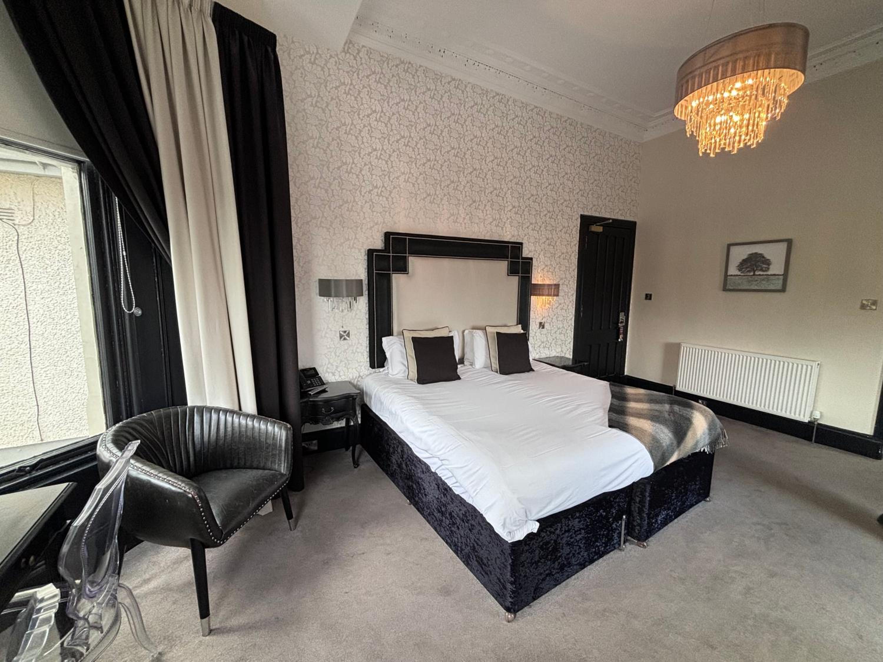 Deluxe Queen Room photo 2