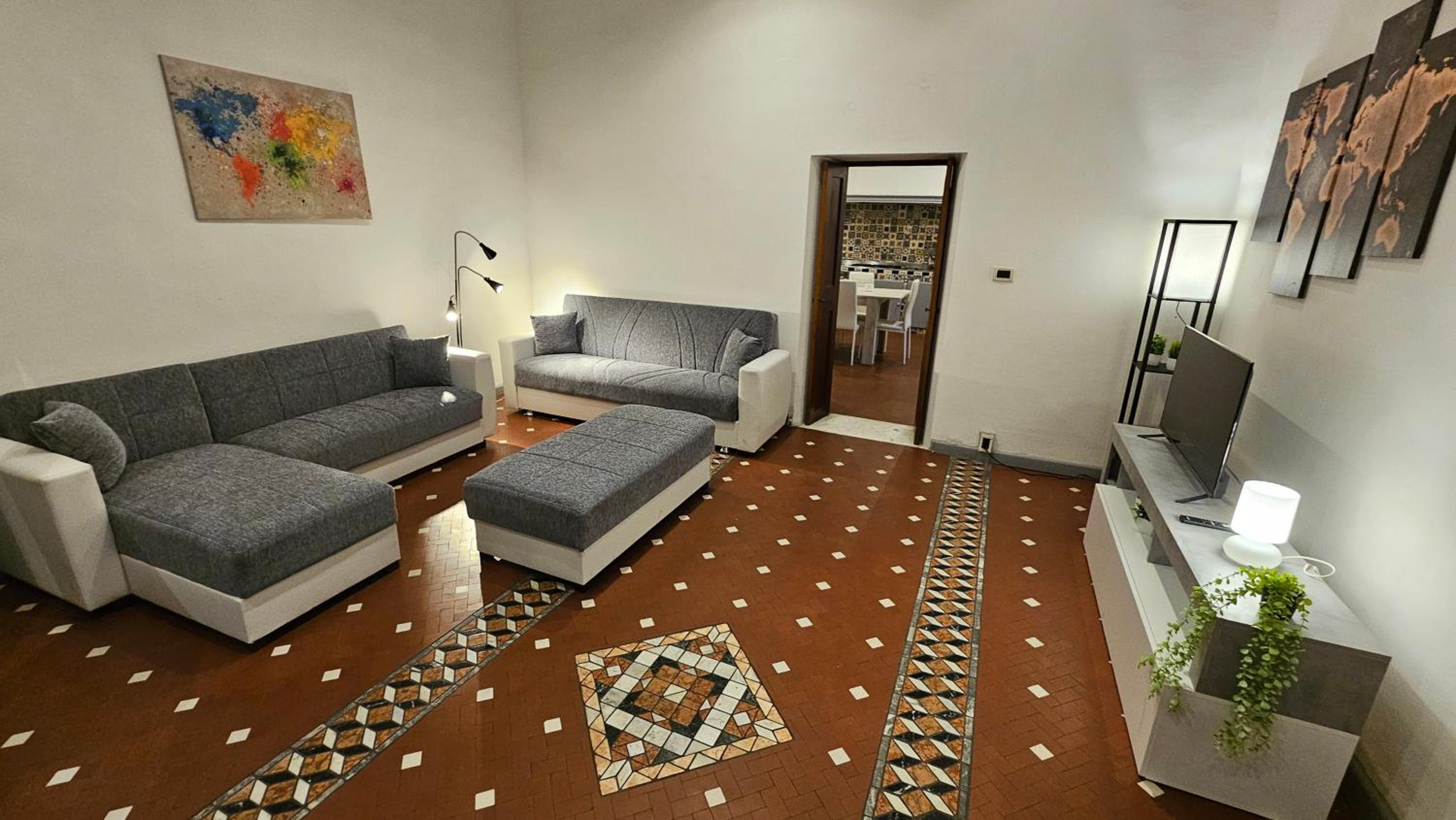Deluxe One-Bedroom Apartment
