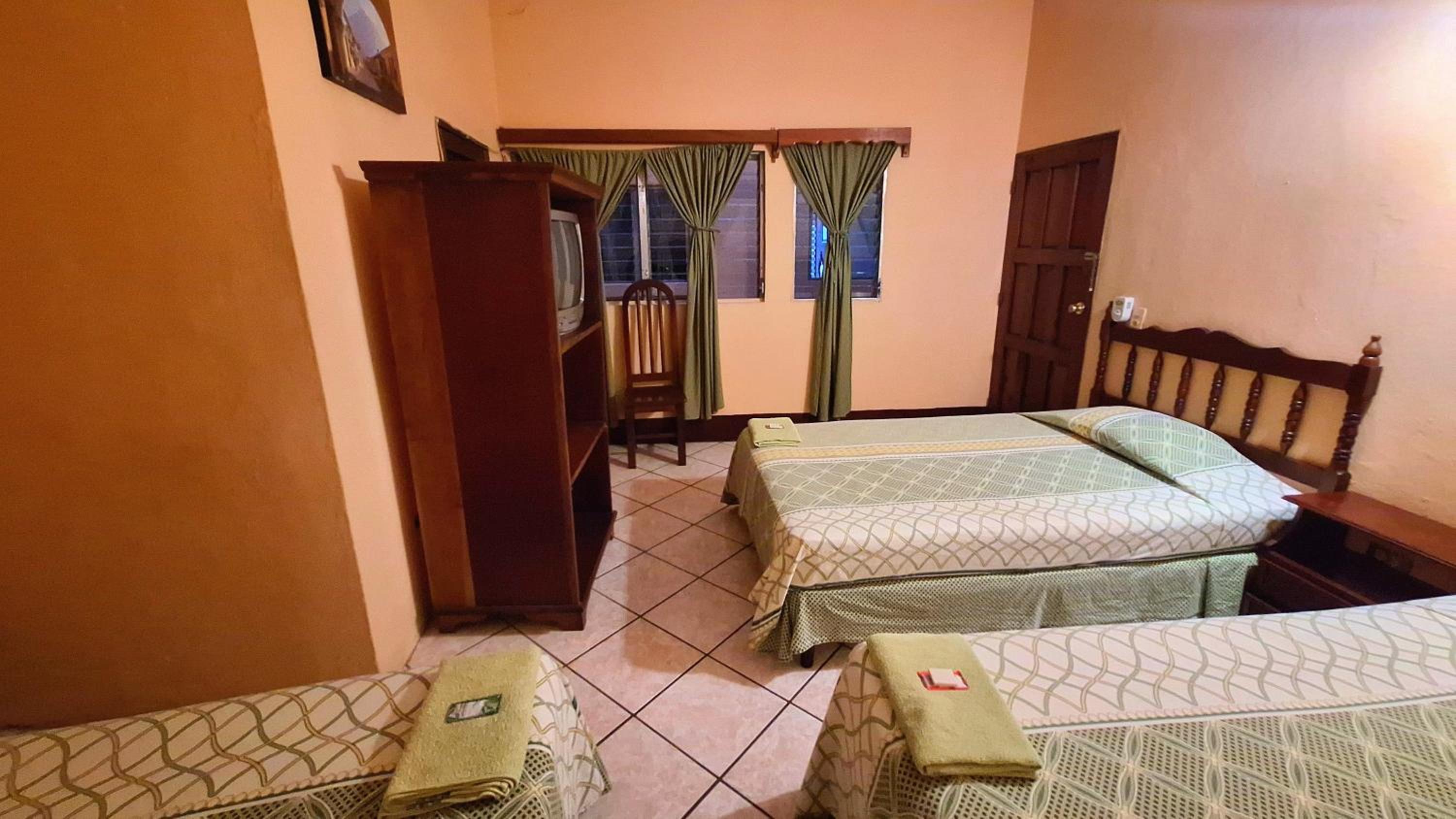 Budget Triple Room photo 2