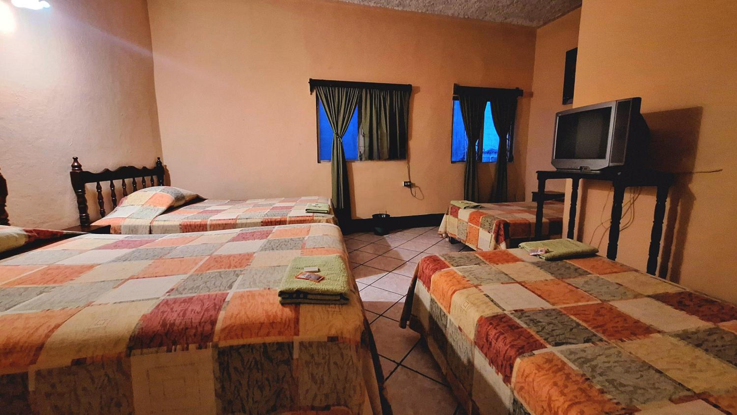 Economy Quadruple Room photo 1