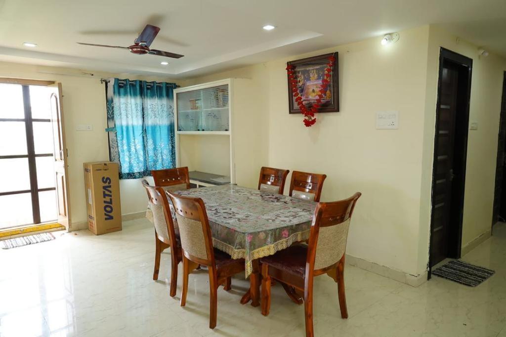 Double Room With Private Bathroom photo 2