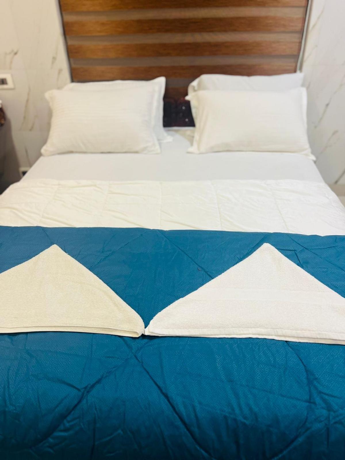 Double Room - Photo 10