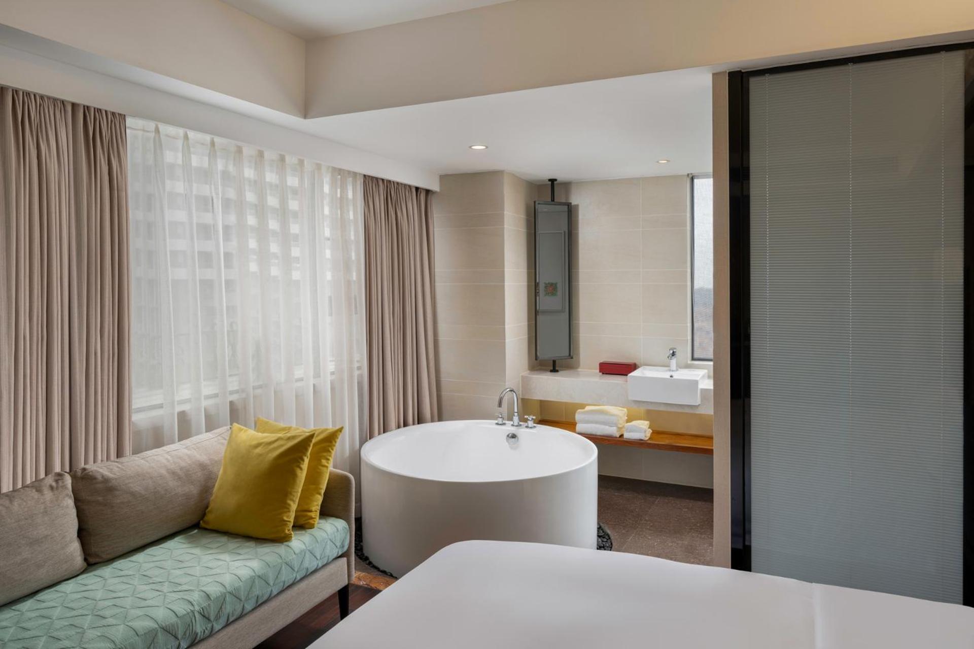 Queen Room