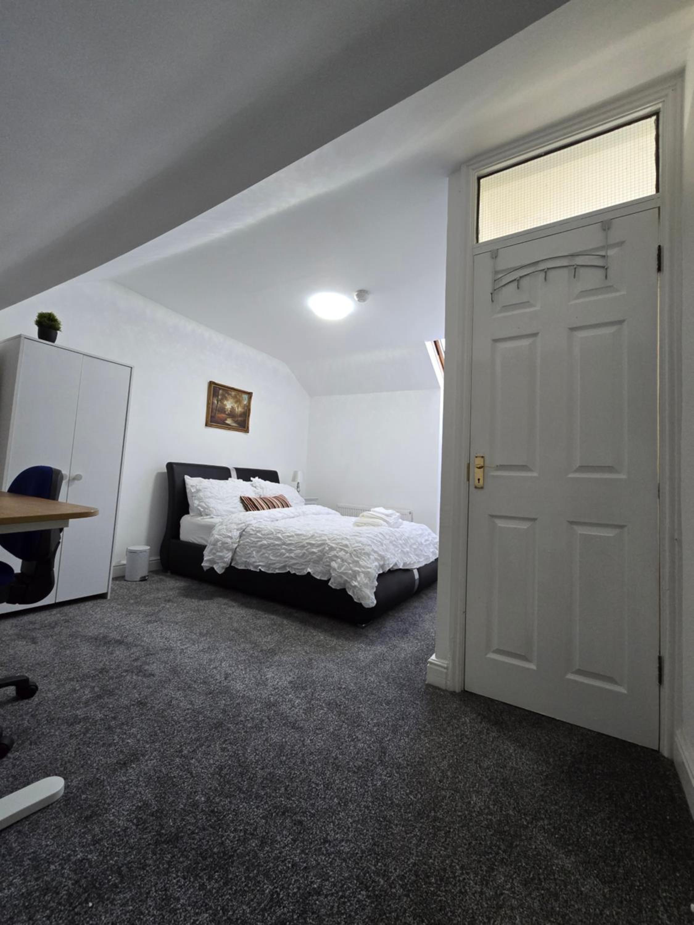Double Room 3 photo 3