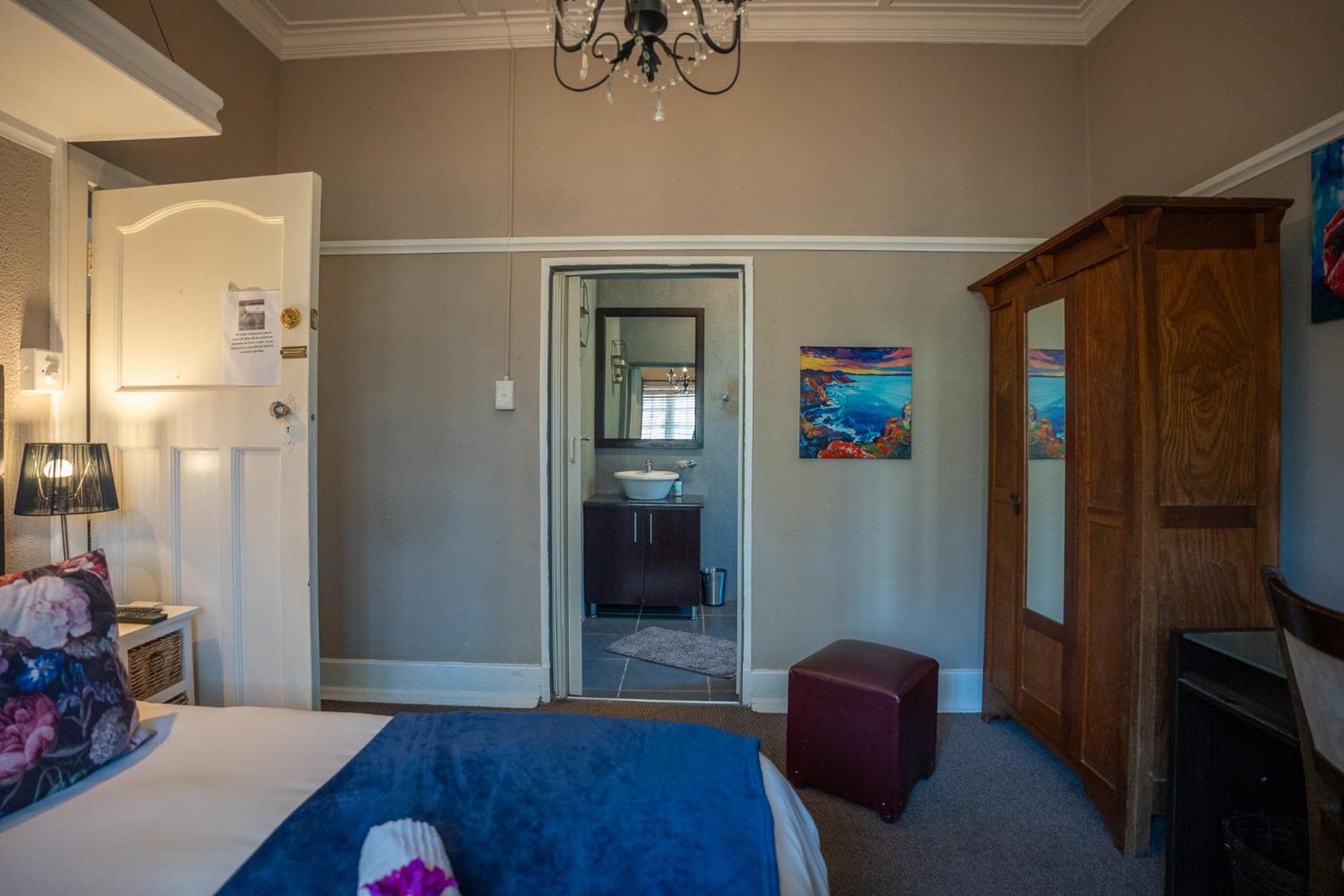 Standard Double Room photo 3