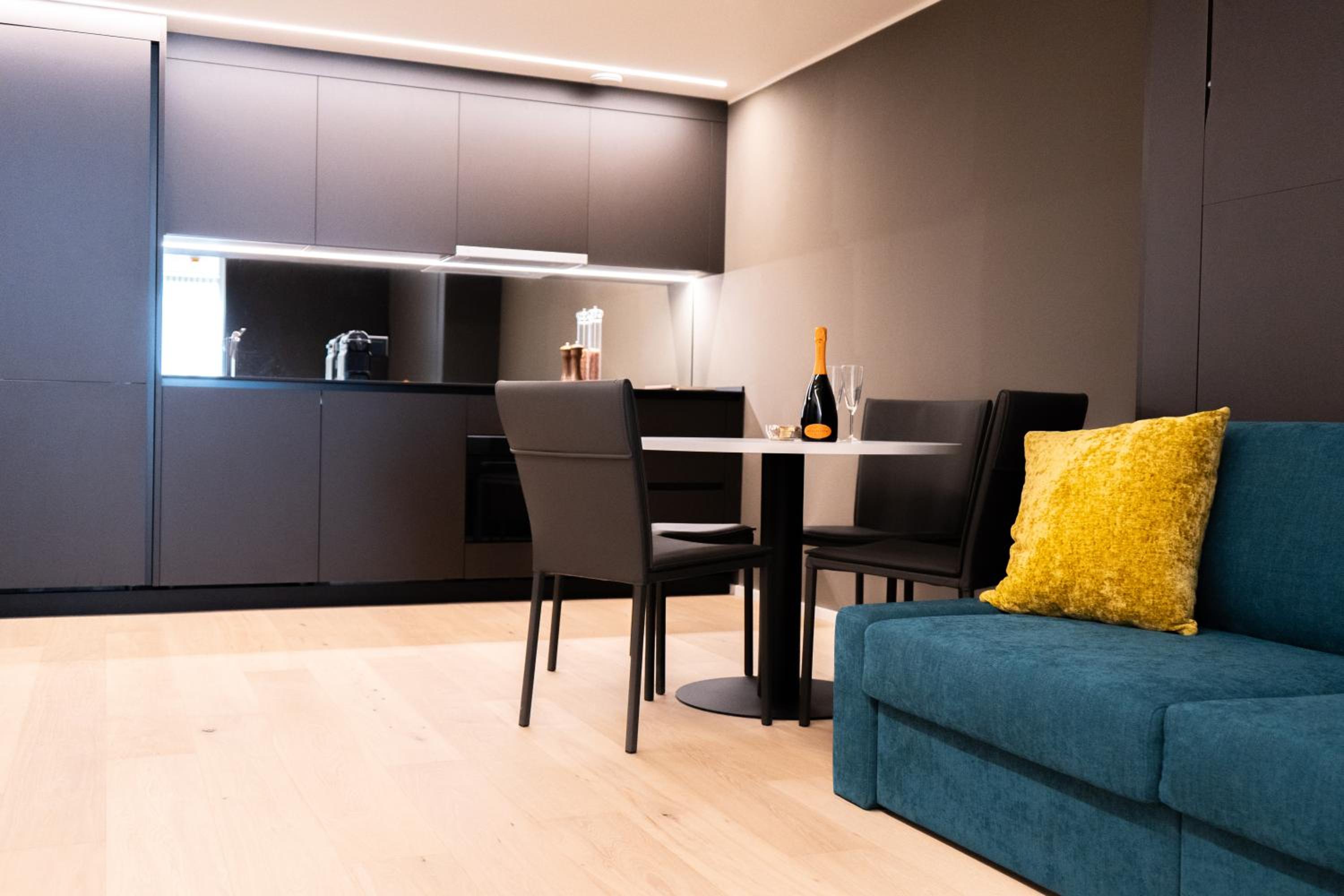 Arbed Living Hotel - Supercharger, Photo 8