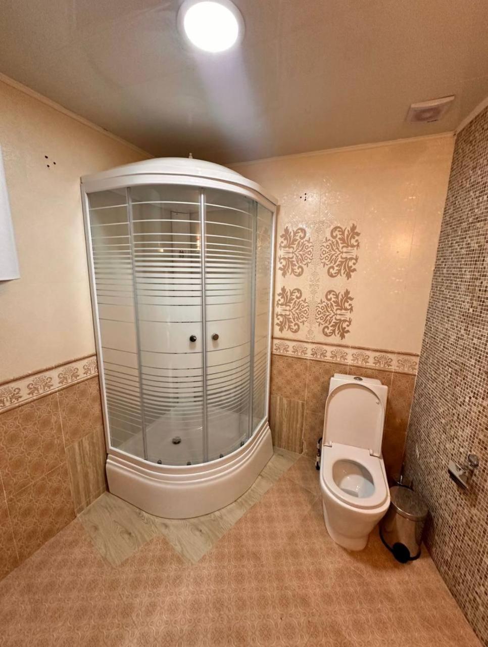 Large Double Room - Photo 2