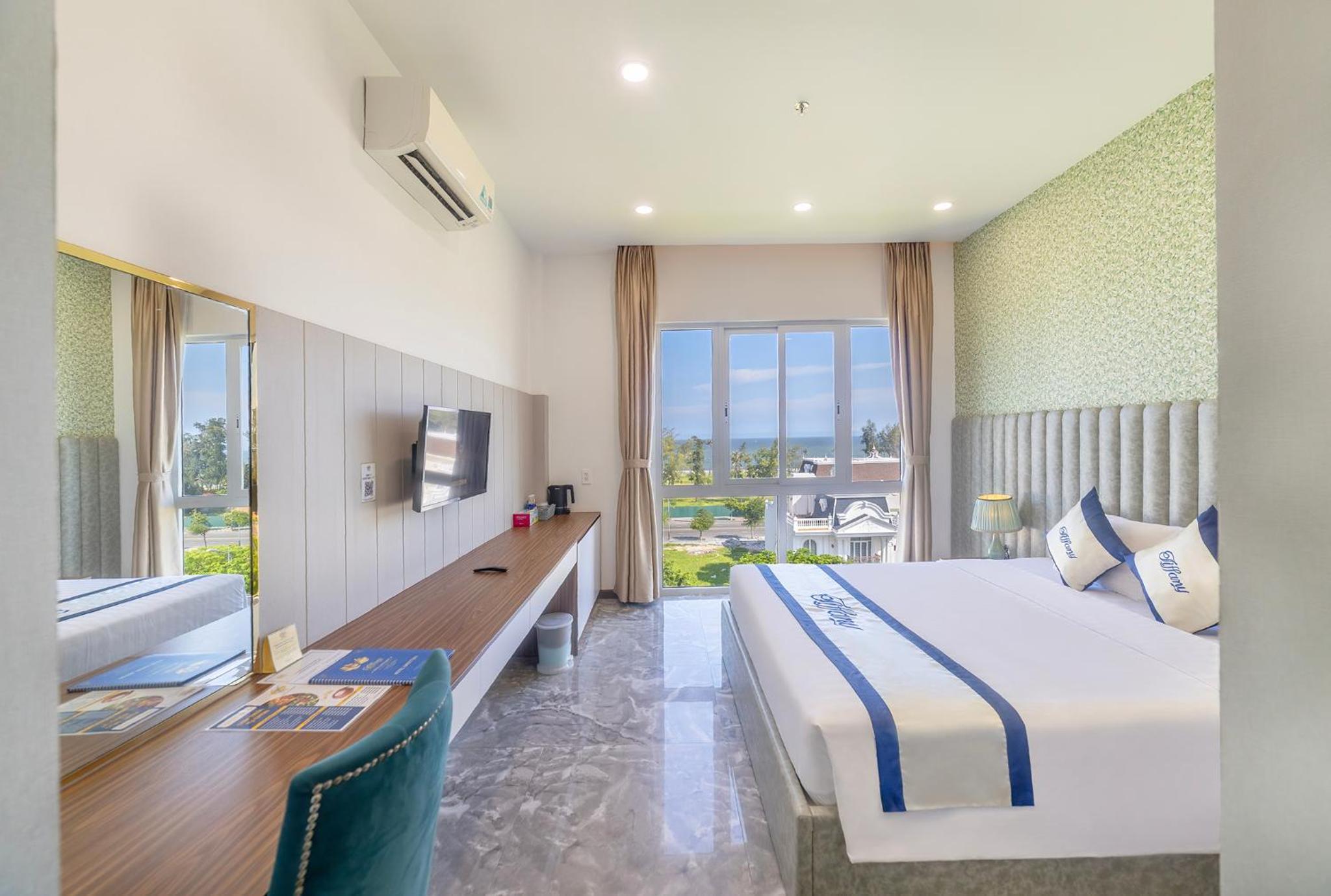 Deluxe Double Room with Sea View - Photo 2