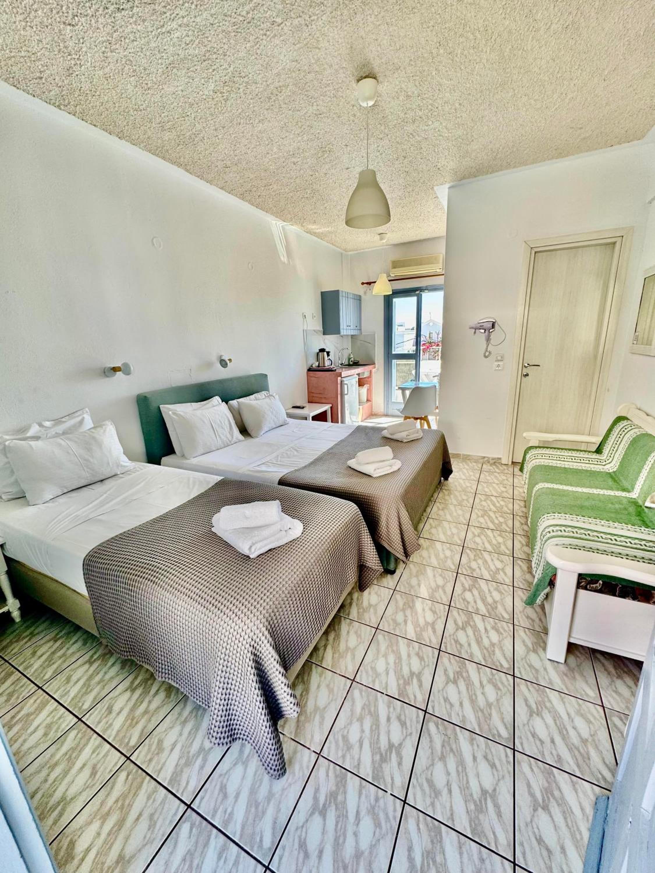 Studio Apartment with Sea View
