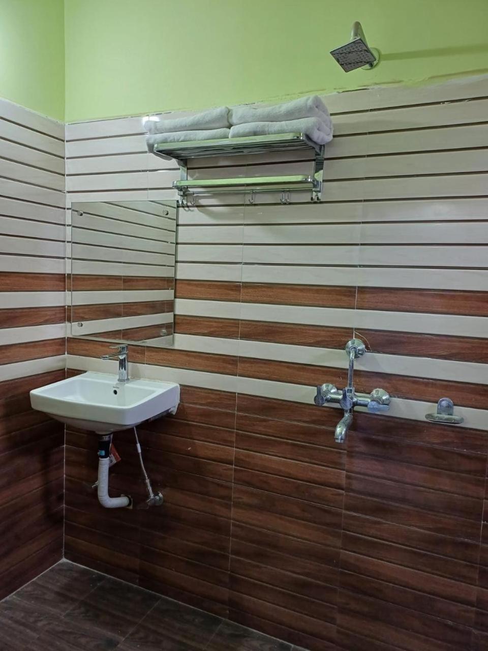 Deluxe Double or Twin Room photo 2